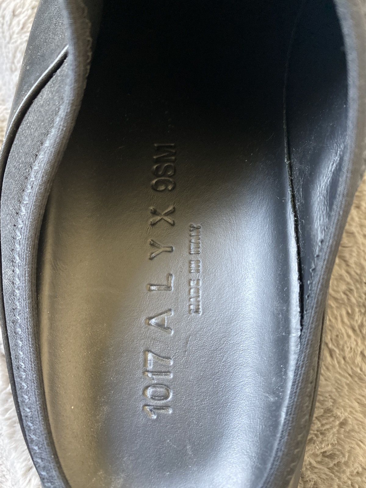 1017 ALYX 9SM 1017 Alyx 9sm leather mono slip on Size US 9.5 / EU 42-43 - 5 Thumbnail