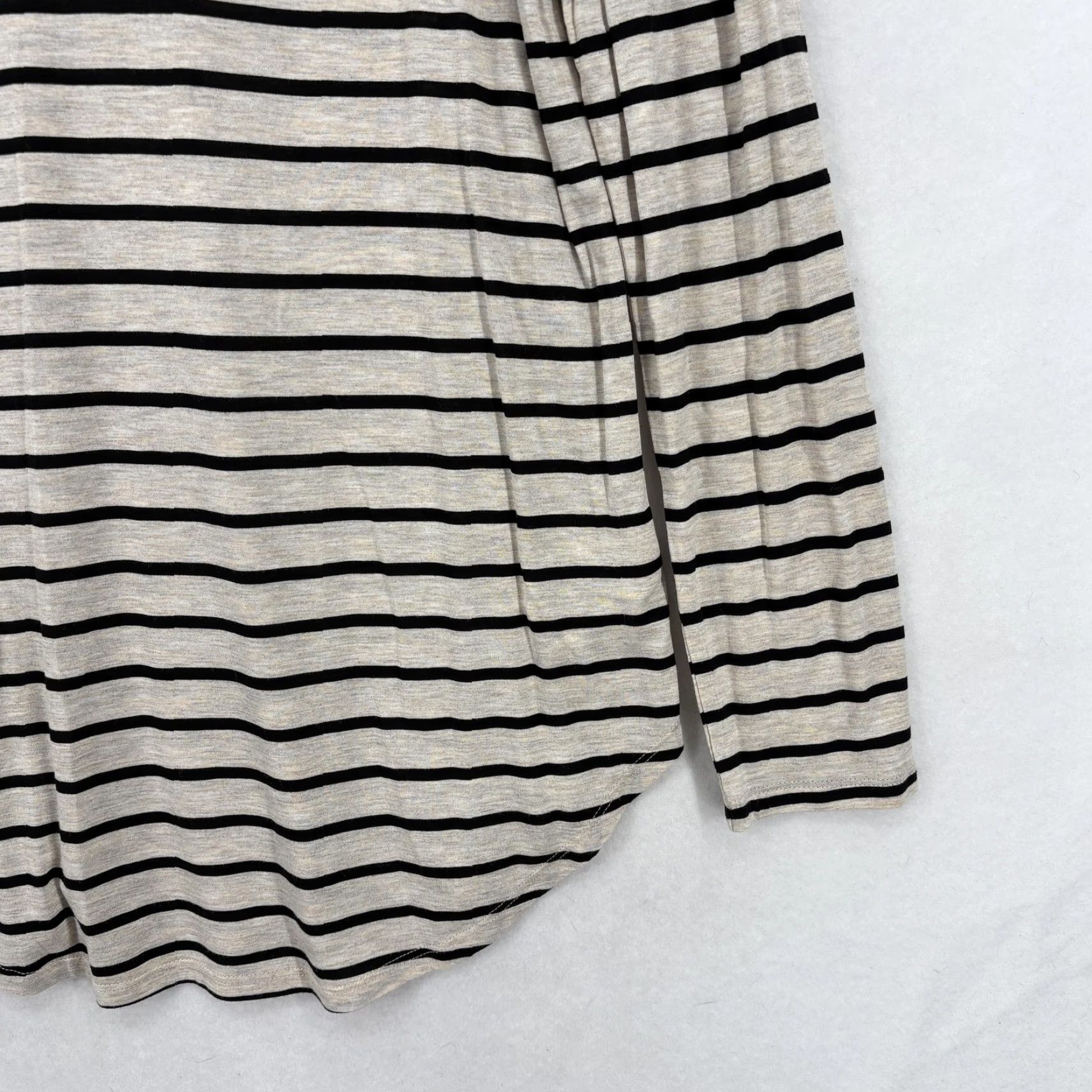 Gap Gap Shirt Womens XL Beige Oatmeal Stripe V Neck Tunic Top Long Sleeve Rayon NWT Size XL / US 12-14 / IT 48-50 - 3 Thumbnail