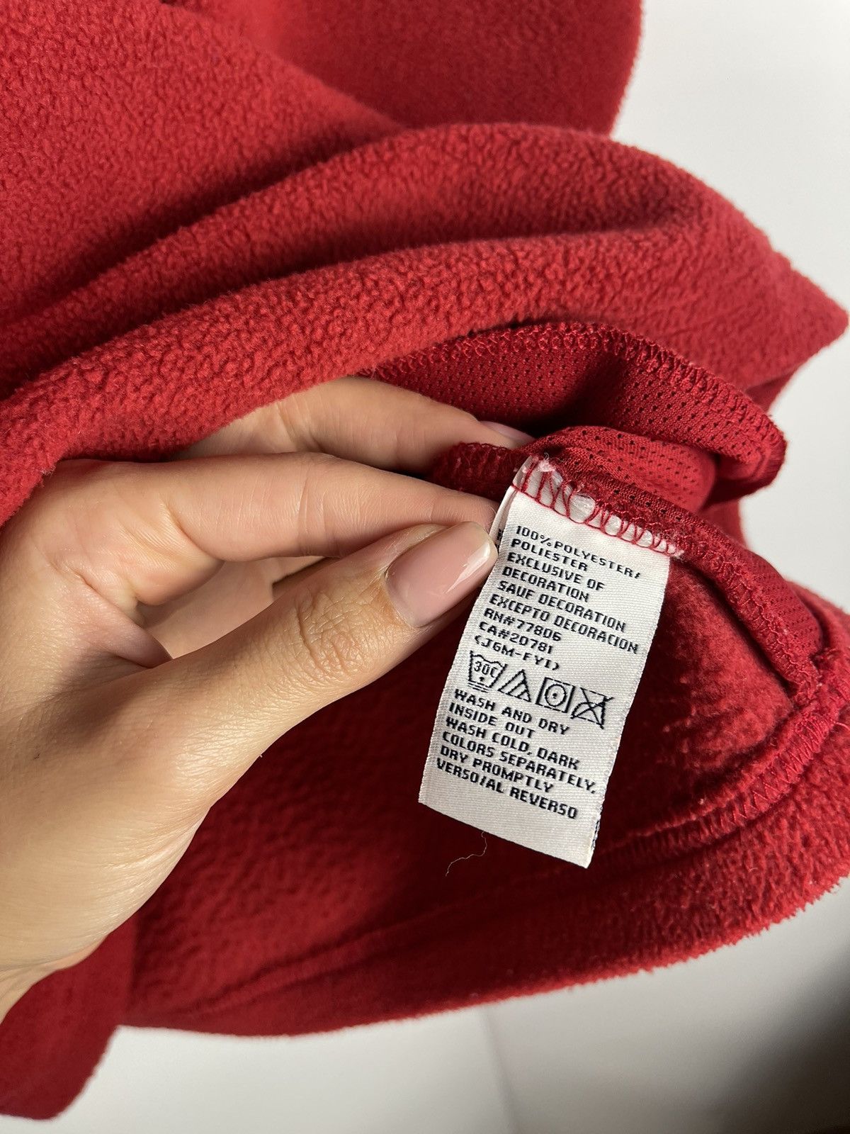 Tommy Hilfiger × Vintage Vintage Tommy Hilfiger fleece sweatshirt sweater red hoodie Size L / US 10 / IT 46 - 10 Thumbnail