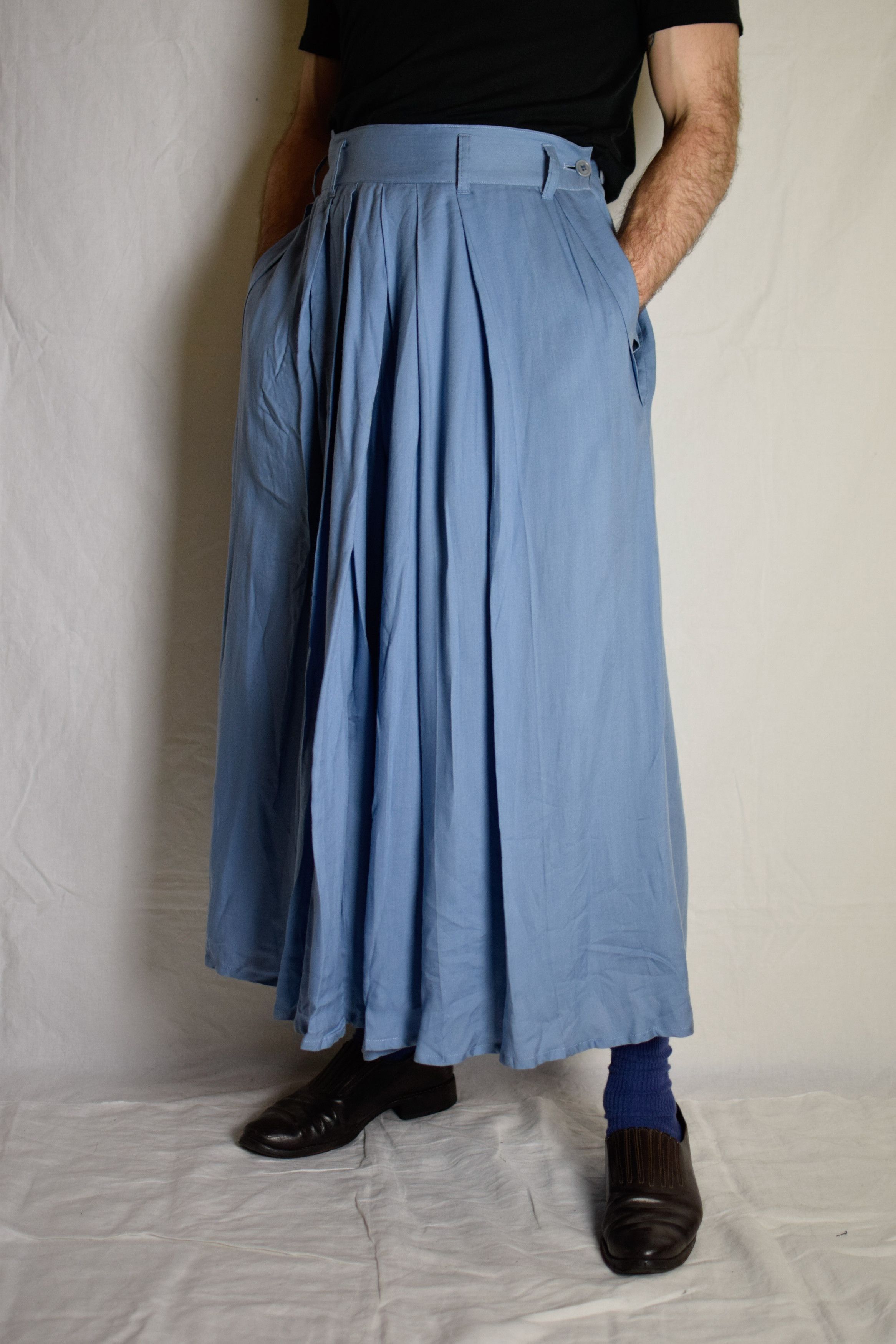 S’YTE（サイト） Hakama Balloon Pants WEPON CLOTH HAKAMA BALLOON PANTS – THE SHOP YOHJI YAMAMOTO