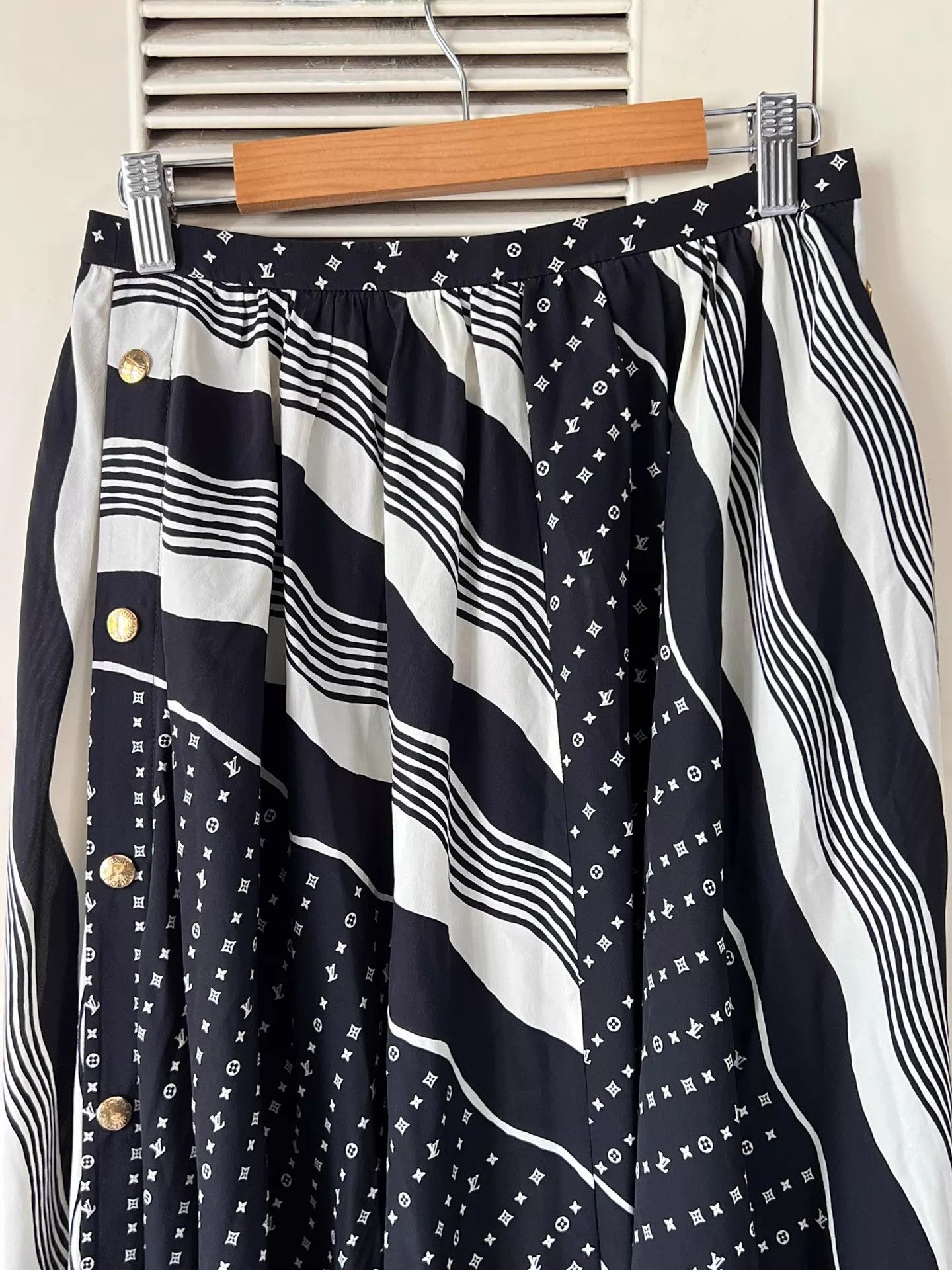 Louis Vuitton LV Nautical Silk Skirt Black White Logo Stripe 36 Near Mint Size 26" / US 2 / IT 38 - 3 Thumbnail