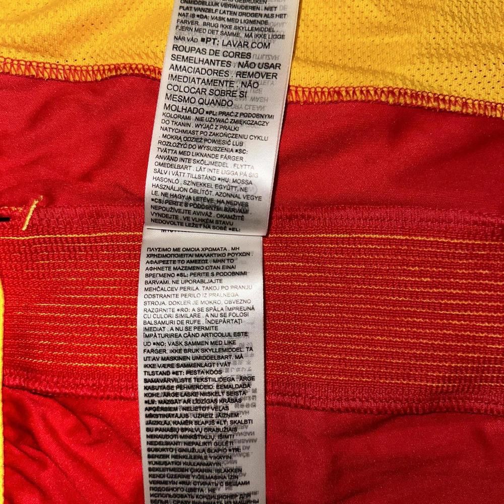 Nike Men's Nike Red/Gold Kansas City Chiefs Sideline Performance Shorts Size US 34 / EU 50 - 12 Thumbnail