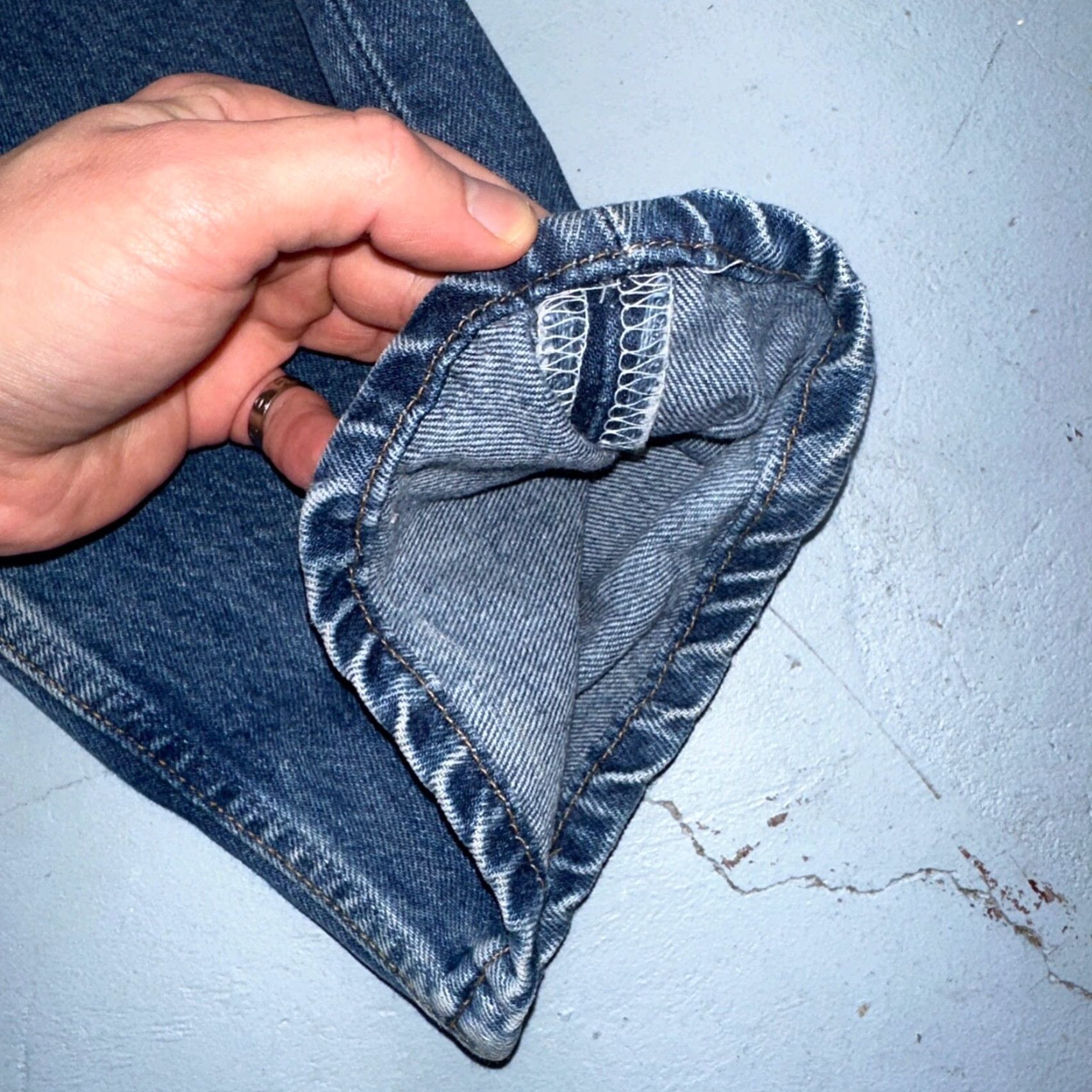 Levi's VINTAGE Levi's 501 Jeans Straight Men 40x32 Blue Dark Wash 90s USA Denim 501 Series Classic Mid Rise Buttons Size US 40 / EU 56 - 4 Thumbnail