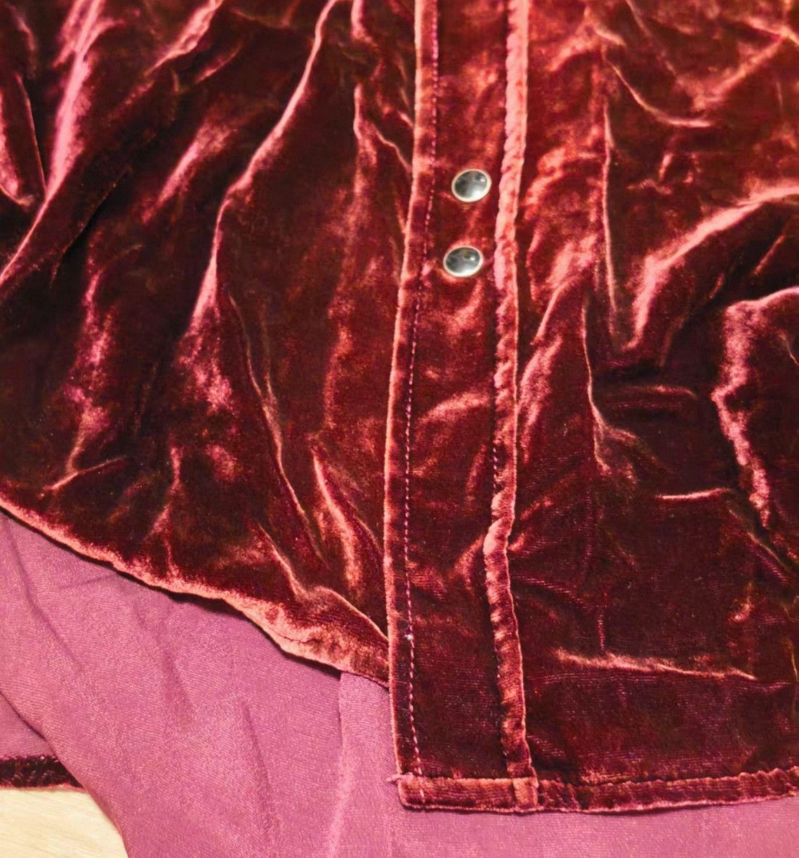 Saint Laurent Paris Saint Laurent Red Velvet Western Shirt. Size US XS / EU 42 / 0 - 4 Thumbnail