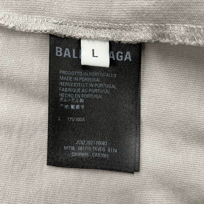 Balenciaga Balenciaga Grey short sleeve with holes Size US L / EU 52-54 / 3 - 6 Thumbnail