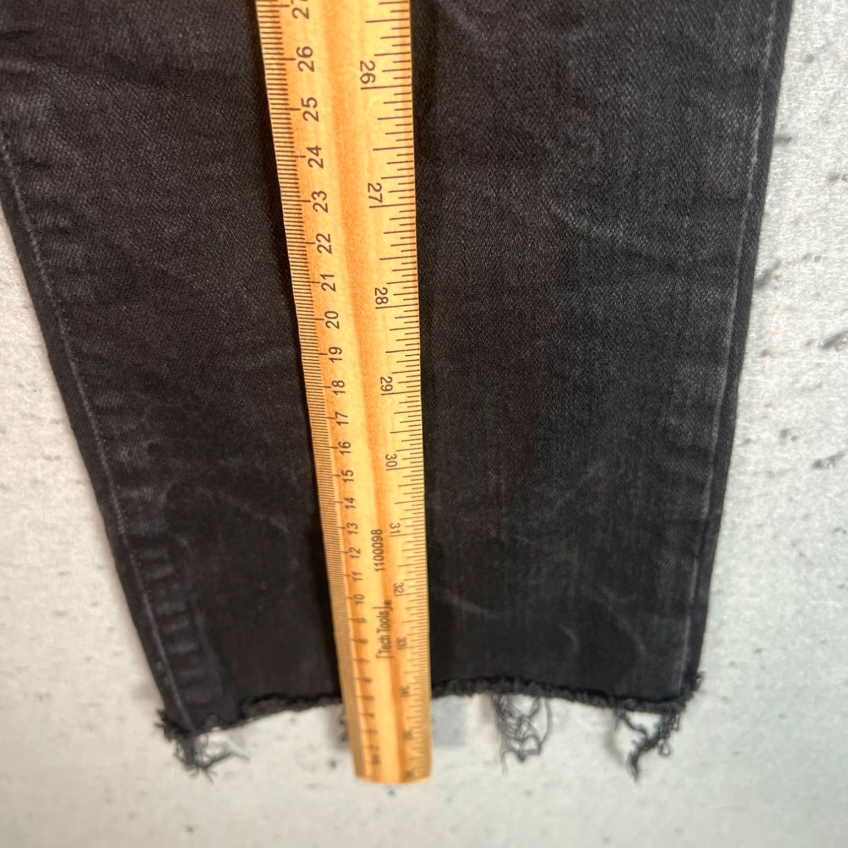 Zara Zara Womens Jeans Size 4 Black Frayed Hem Straight Leg Cotton Blend Denim Size 27" / US 4 / IT 40 - 6 Thumbnail