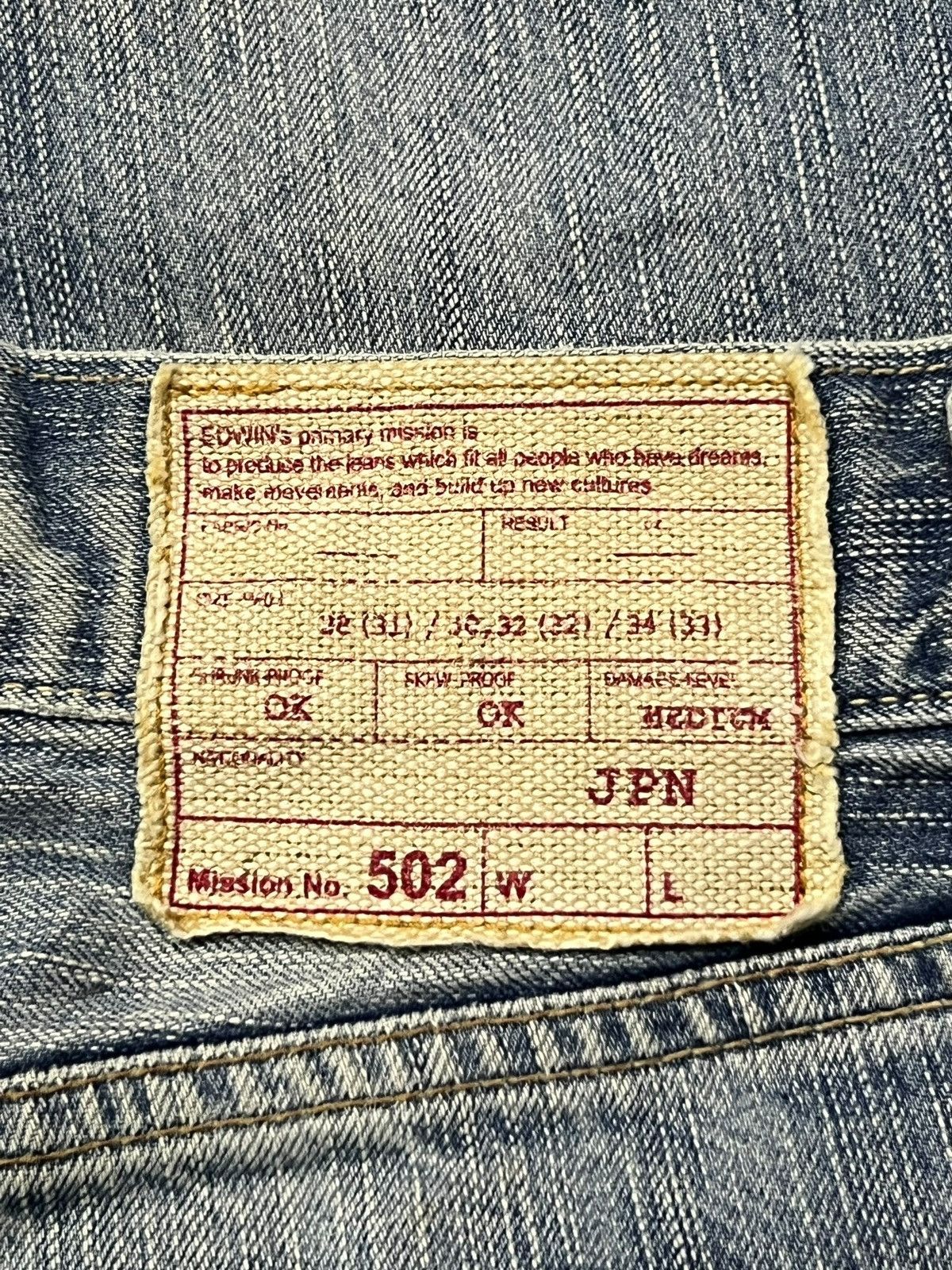 Edwin Vintage Edwin 502 RV - Faded Light Blue Wash, Distressed Size US 35 - 11 Thumbnail