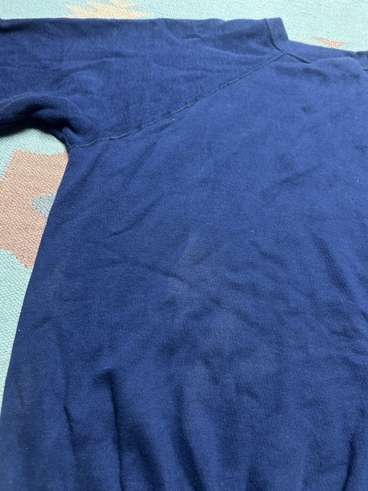 Vintage Vintage 70s crewneck sweatshirt navy blue blank raglan XL Size US XL / EU 56 / 4 - 9 Thumbnail