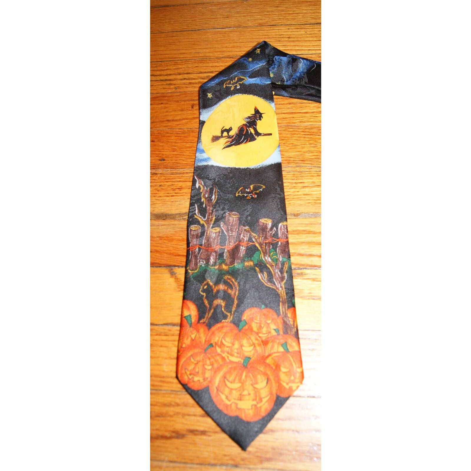 Other VTG ADDICTION Hand Made Silk Halloween Tie Witch Cat Bats Size ONE SIZE - 2 Thumbnail