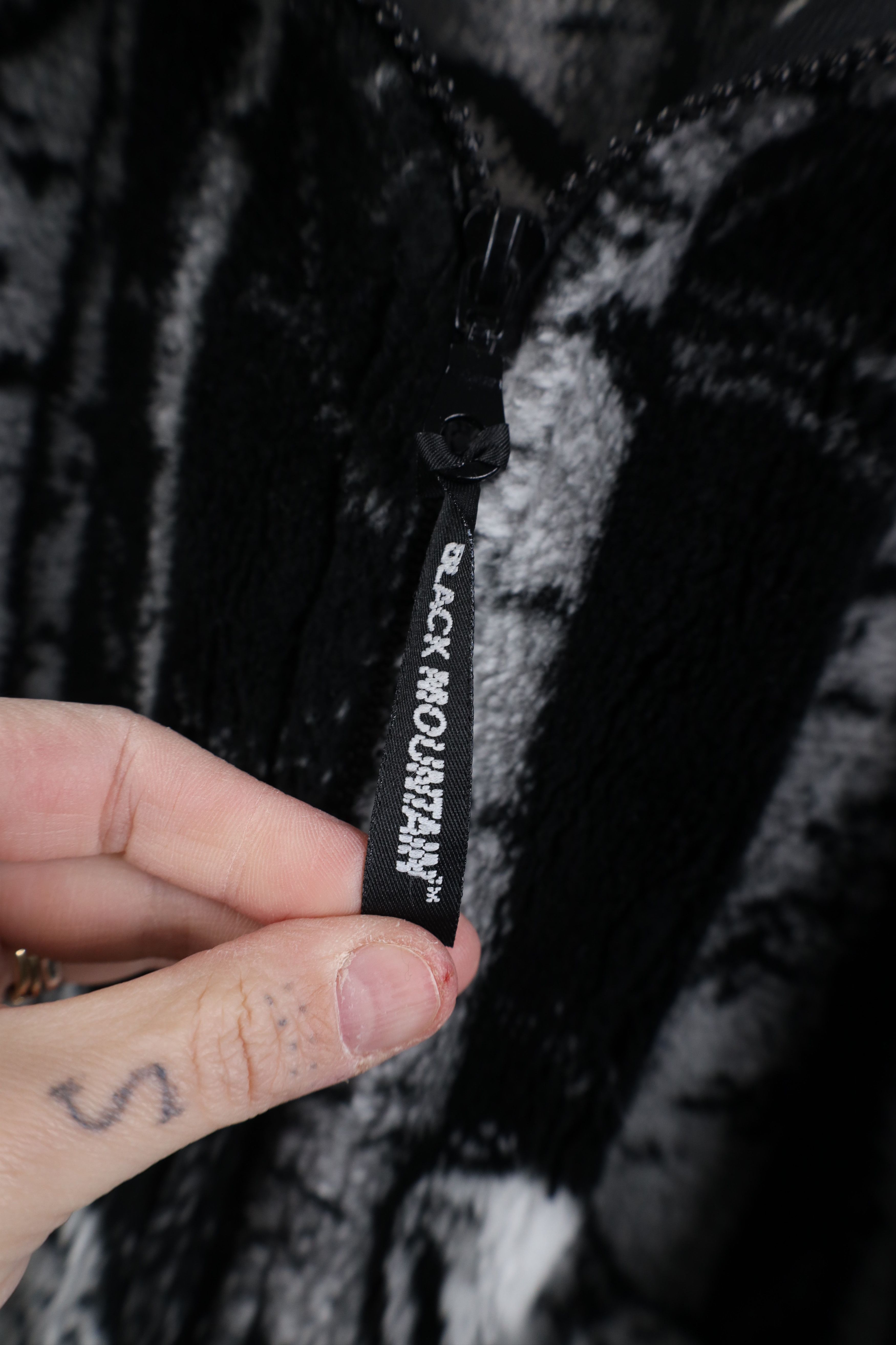 Vintage Vintage 90s Streetwear Over Print Full Zip Fleece Jacket USA Size US XL / EU 56 / 4 - 9 Thumbnail