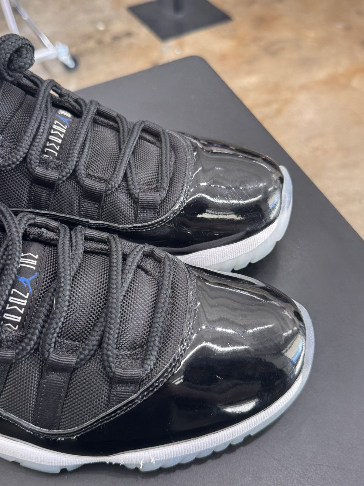 Jordan Brand Air Jordan 11 Low Space Jam Size 10 (2024) Size US 10 / EU 43 - 7 Thumbnail