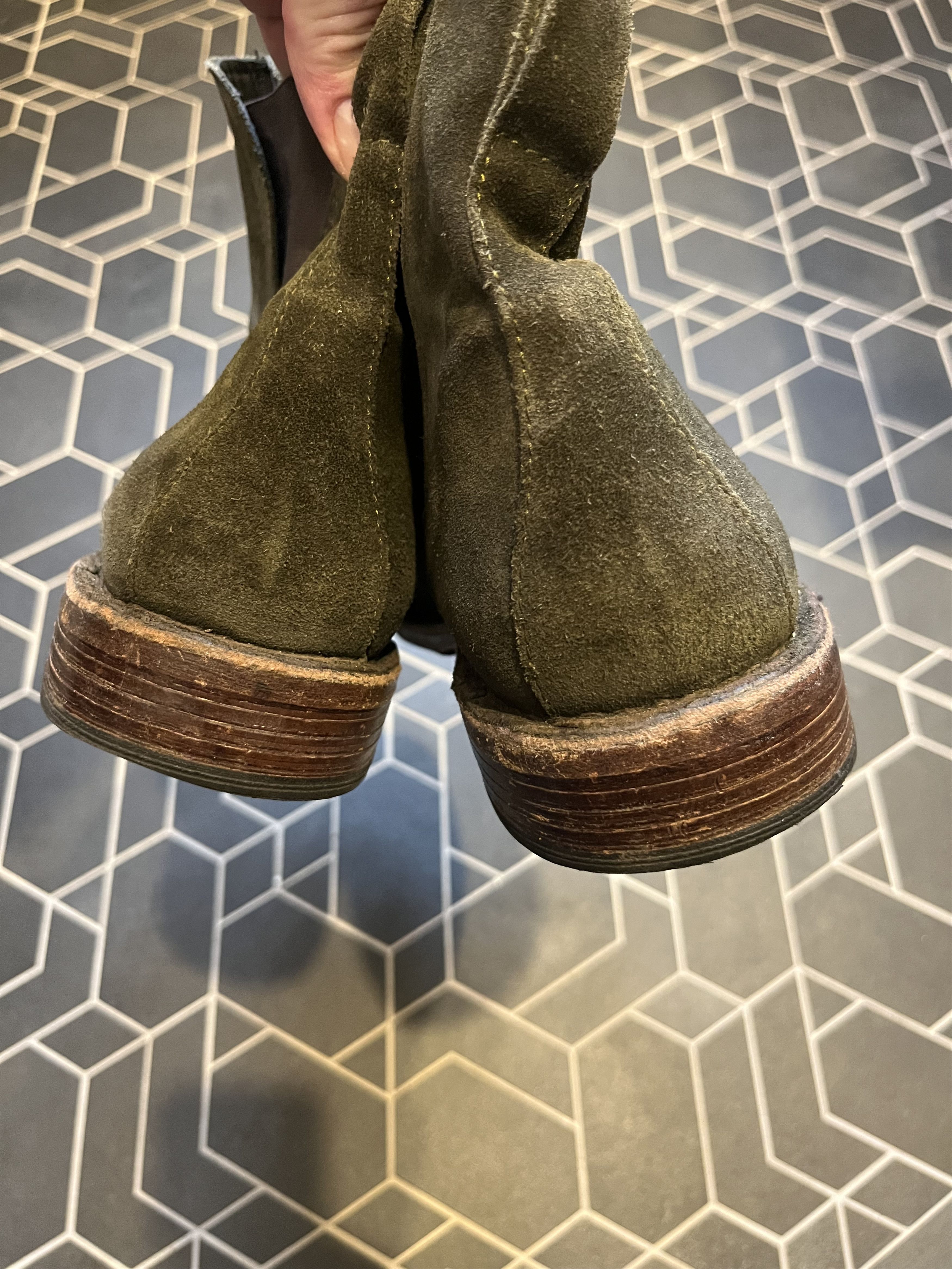 MoMA moma green sued chelsea boots Size US 10 / EU 43 - 4 Thumbnail