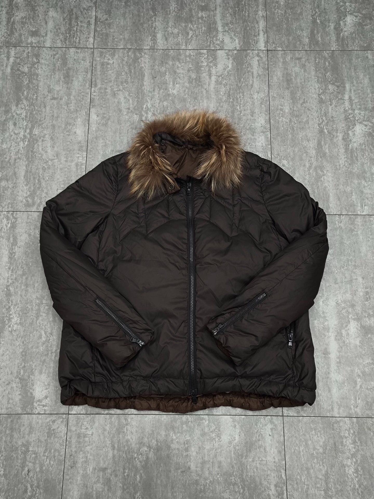 Brunello Cucinelli Brunello Cucinelli Down Brown Down Jacket M Women Size M / US 6-8 / IT 42-44 - 1 Thumbnail