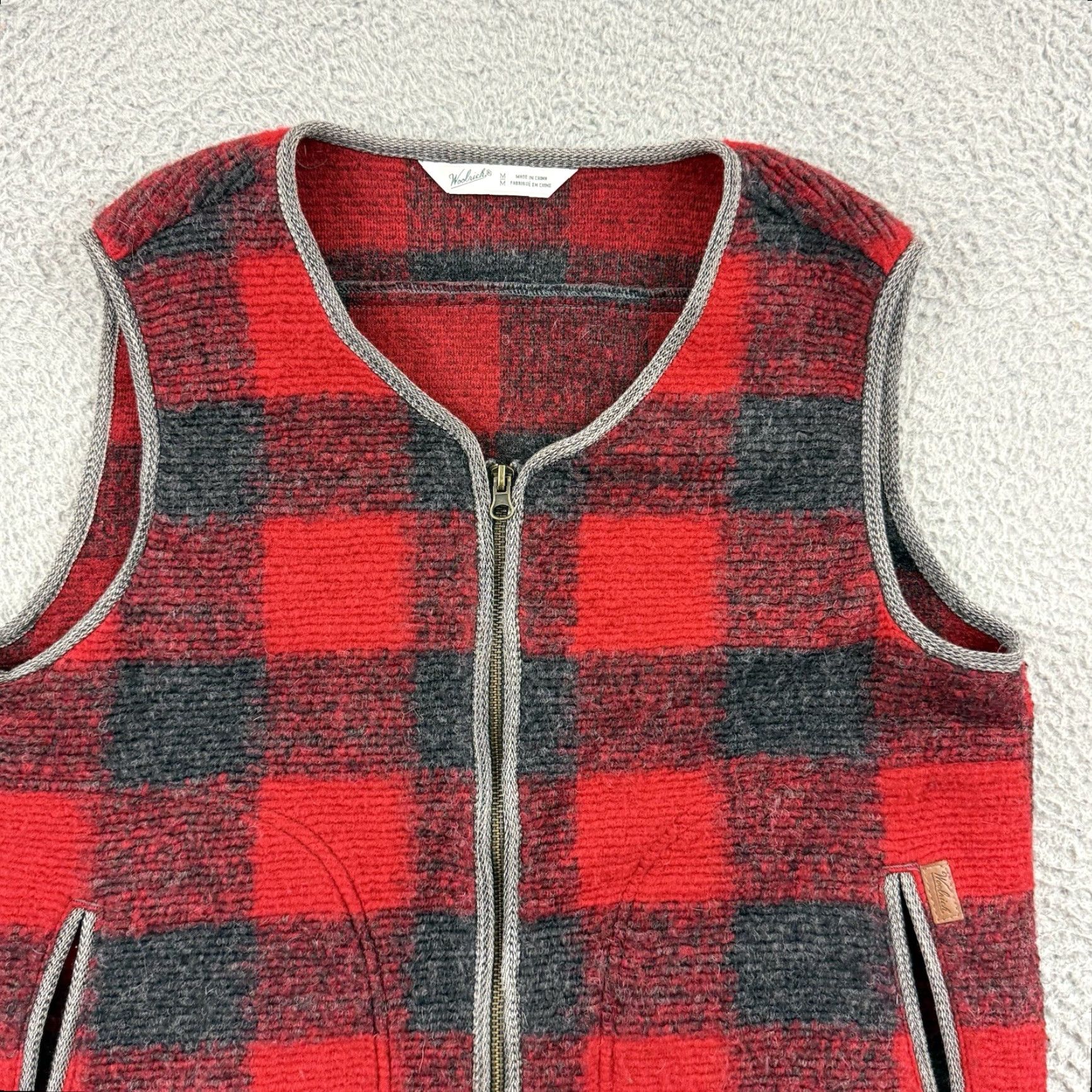 Vintage VINTAGE Woolrich Vest Womens Medium Buffalo Plaid Zip Wool Pocket Outdoor Y2K Size M / US 6-8 / IT 42-44 - 3 Thumbnail