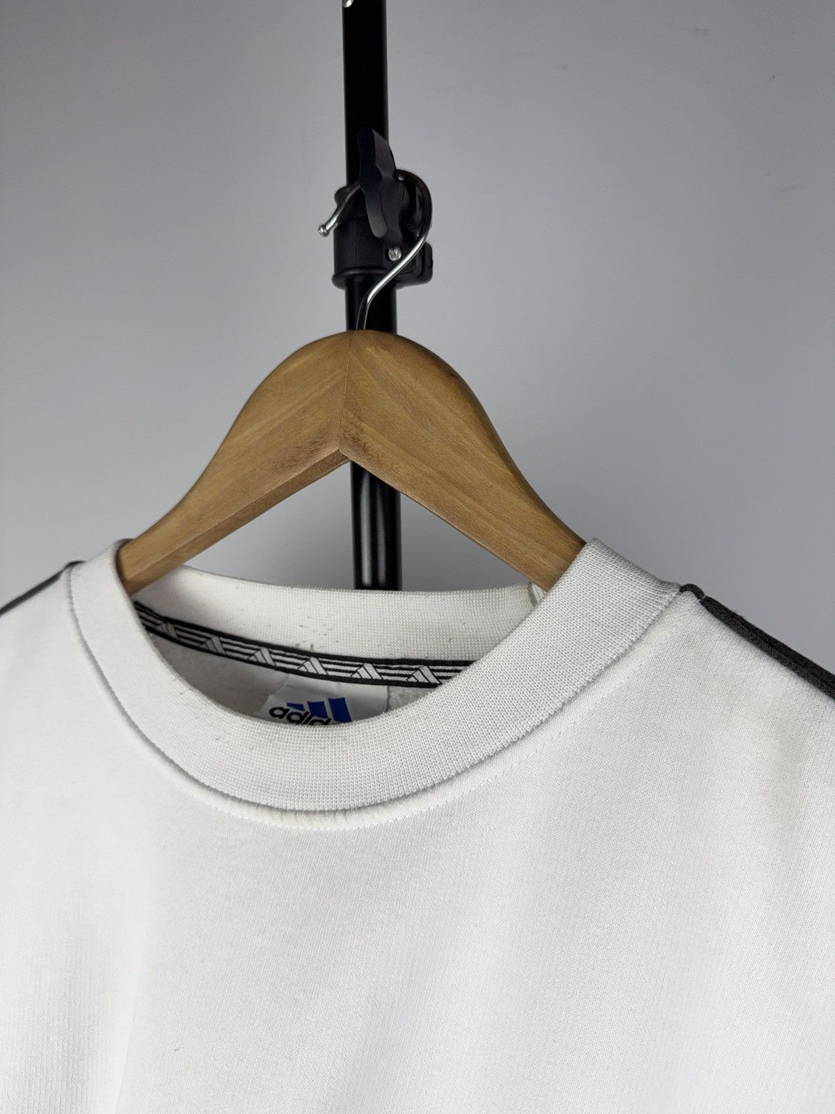Adidas Vintage 90s 00s Y2K retro Adidas Sweatshirt Size US L / EU 52-54 / 3 - 3 Thumbnail