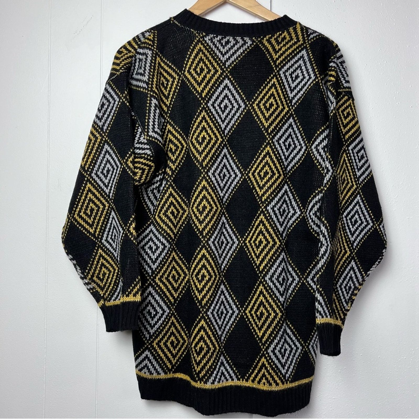 Vintage Vintage 90s Black Yellow Pullover Oversized Sweater Women S Size S / US 4 / IT 40 - 8 Thumbnail