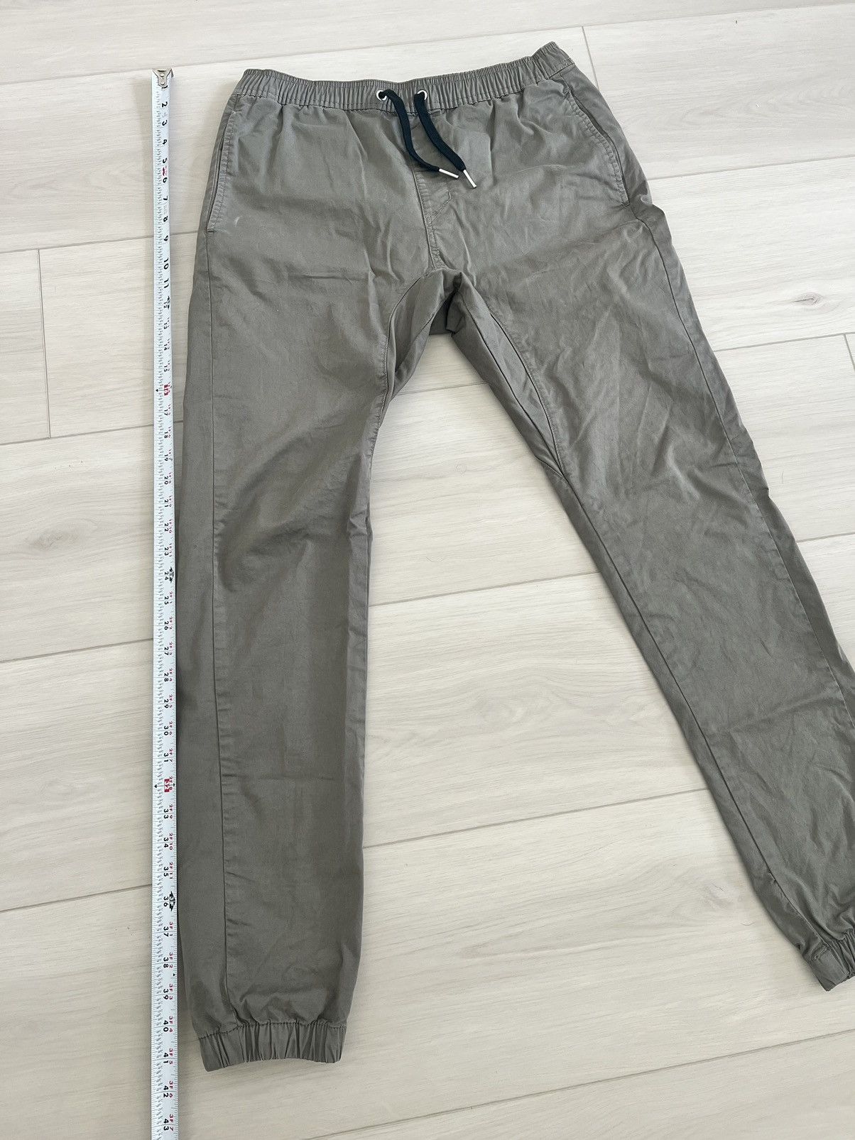 Zanerobe Zanerobe Sureshot Mid Rise Lite Jogger dark moss Green sz 34 Size US 34 / EU 50 - 2 Thumbnail