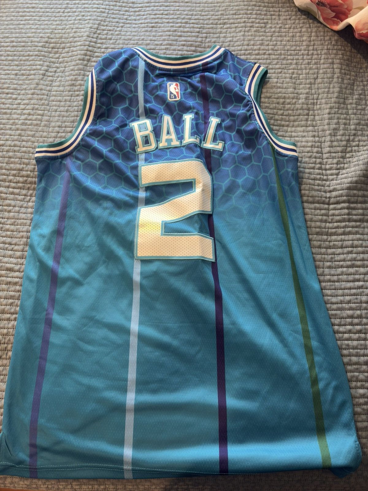 Nike Lamelo Ball Hornets Jersey Size US M / EU 48-50 / 2 - 2 Thumbnail