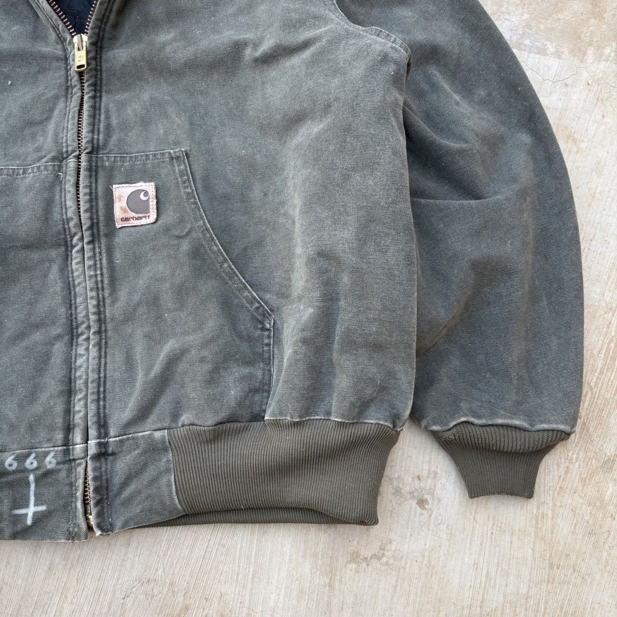 Carhartt Vintage 00s Sunfaded Carhartt Active Hooded Jacket Size US XL / EU 56 / 4 - 5 Thumbnail