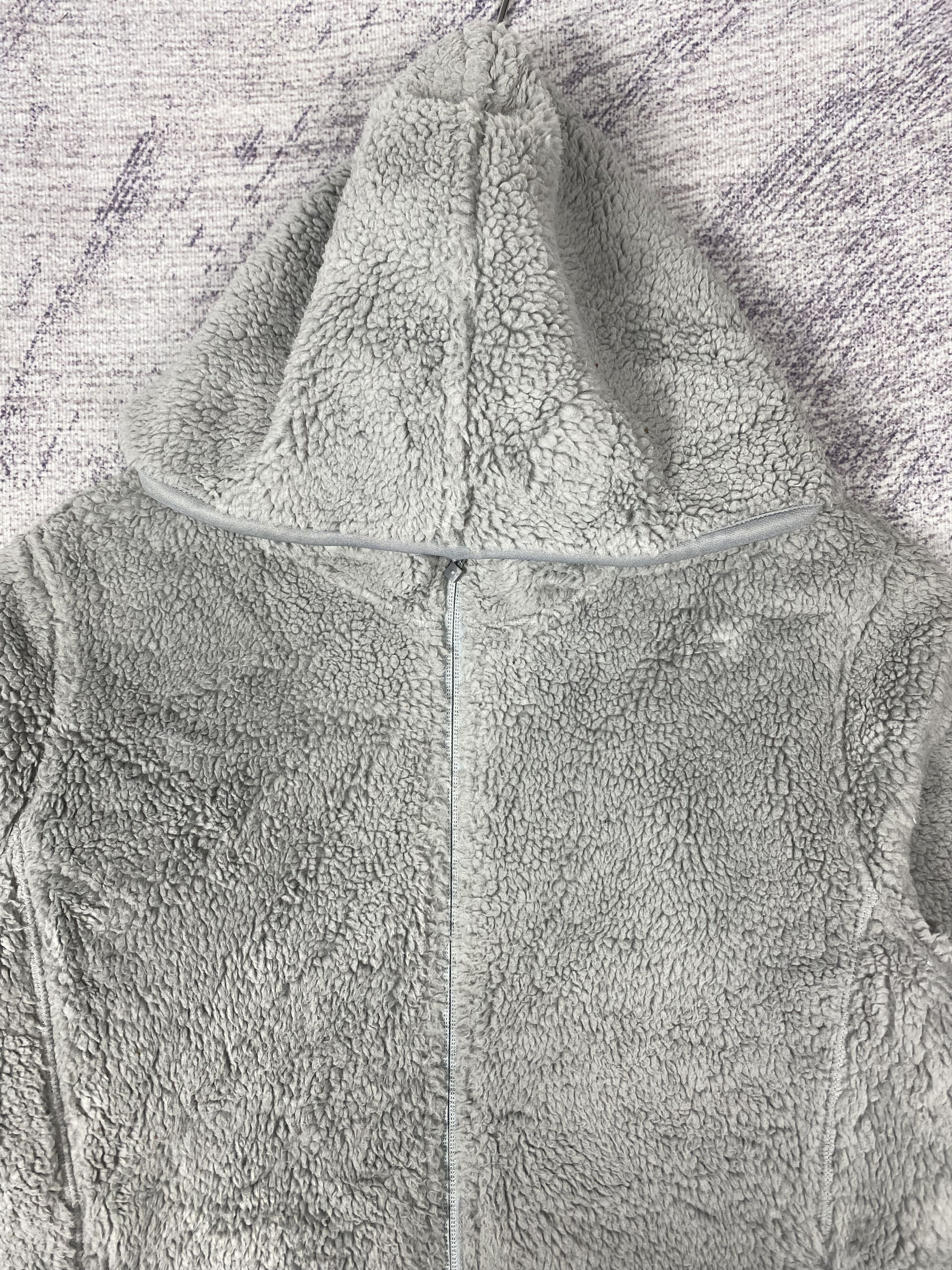 Uniqlo Vintage Uniqlo Full-Zip Fleece Jacket Outerwear Size US M / EU 48-50 / 2 - 2 Thumbnail