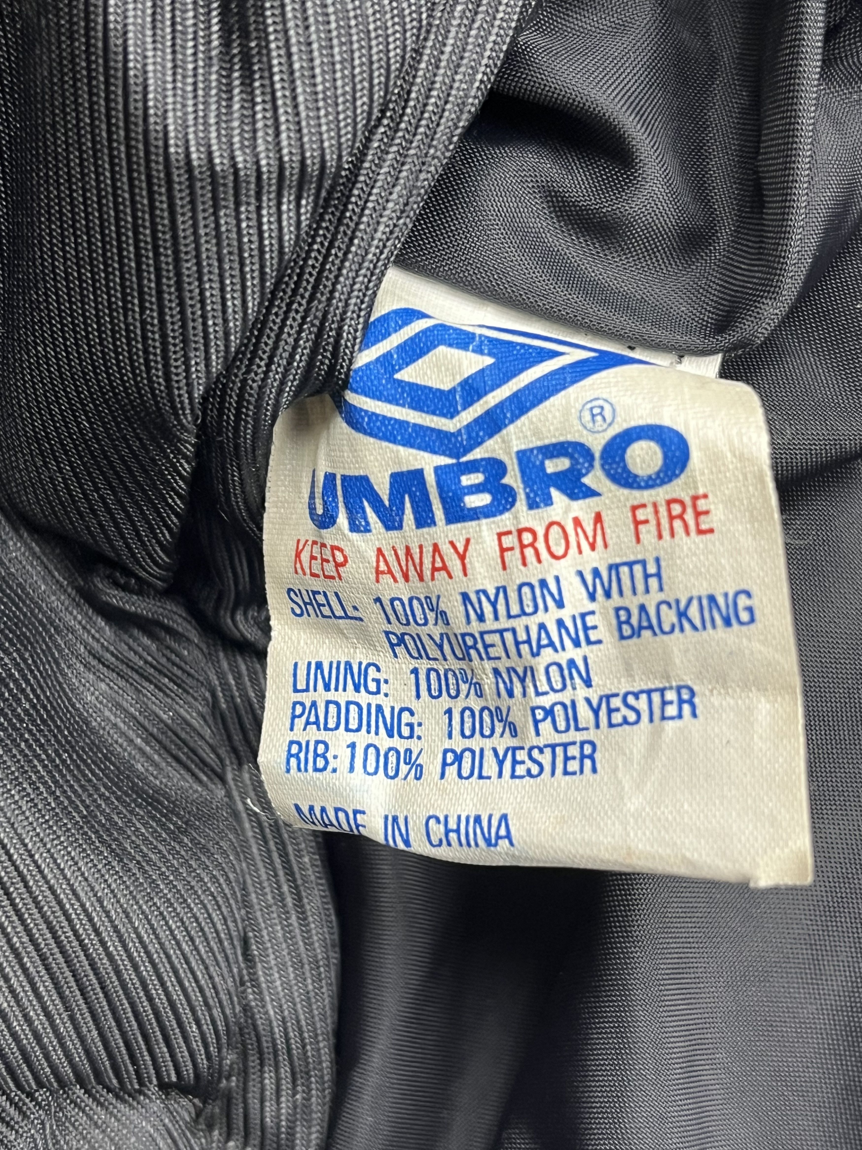 Umbro Umbro Vintage Jacket Black Size Medium Size US M / EU 48-50 / 2 - 3 Thumbnail