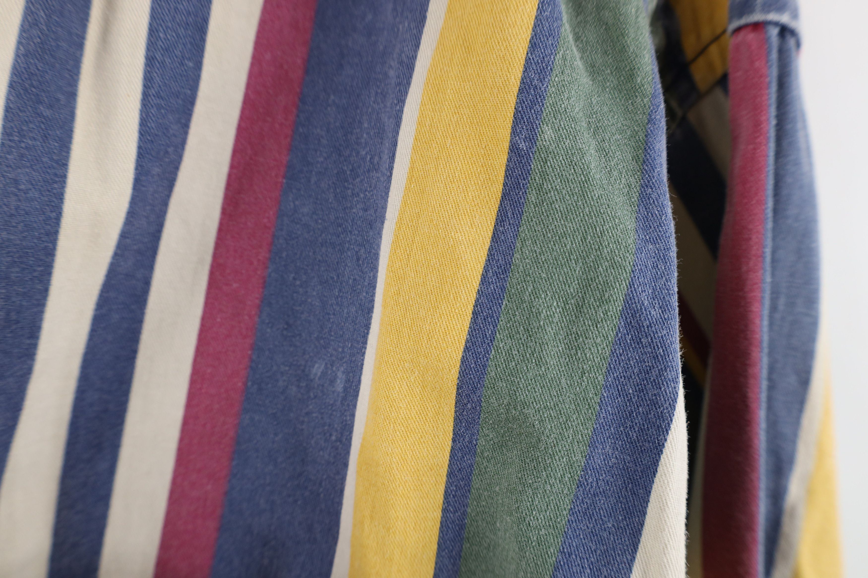 Vintage Vintage 90s Streetwear Rainbow Striped Button Down Shirt Size US M / EU 48-50 / 2 - 7 Thumbnail