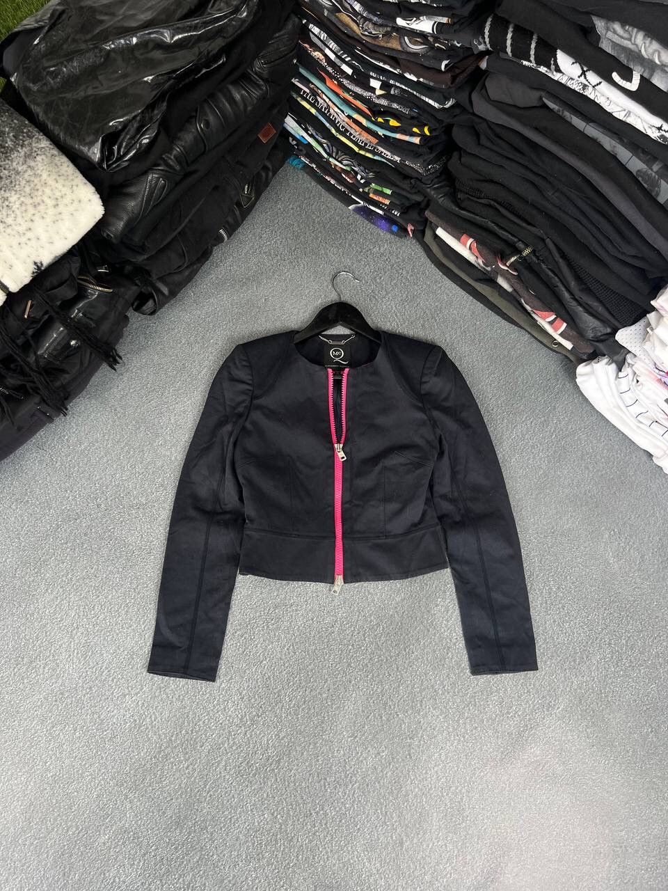 Alexander McQueen Vintage Alexander Mcqueen Avant Garde Zip Blazer Size XS / US 0-2 / IT 36-38 - 1 Thumbnail