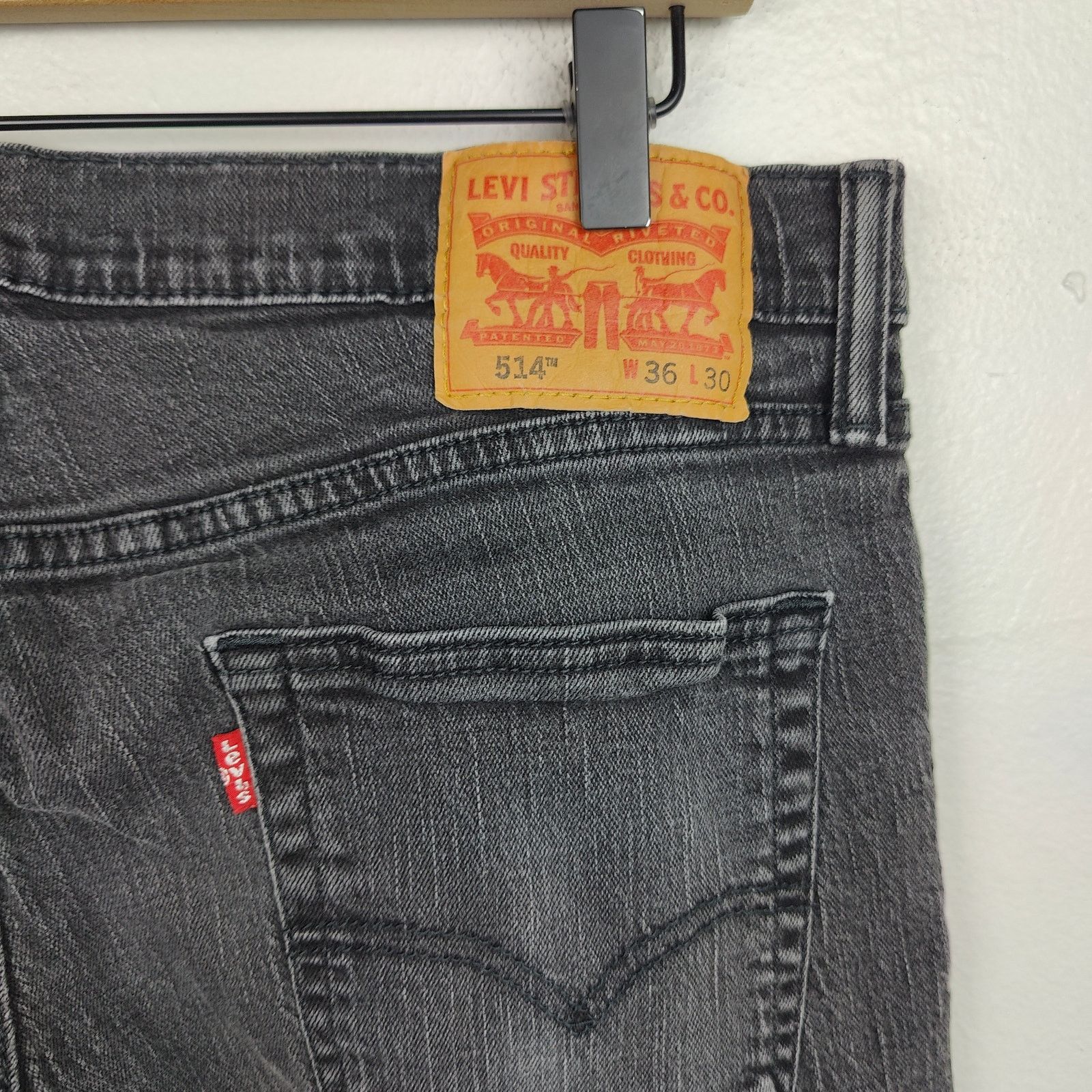 Levi's Levis 514 Straight Fit Jeans Mens 36 Black Charcoal Wash Size US 36 / EU 52 - 4 Thumbnail
