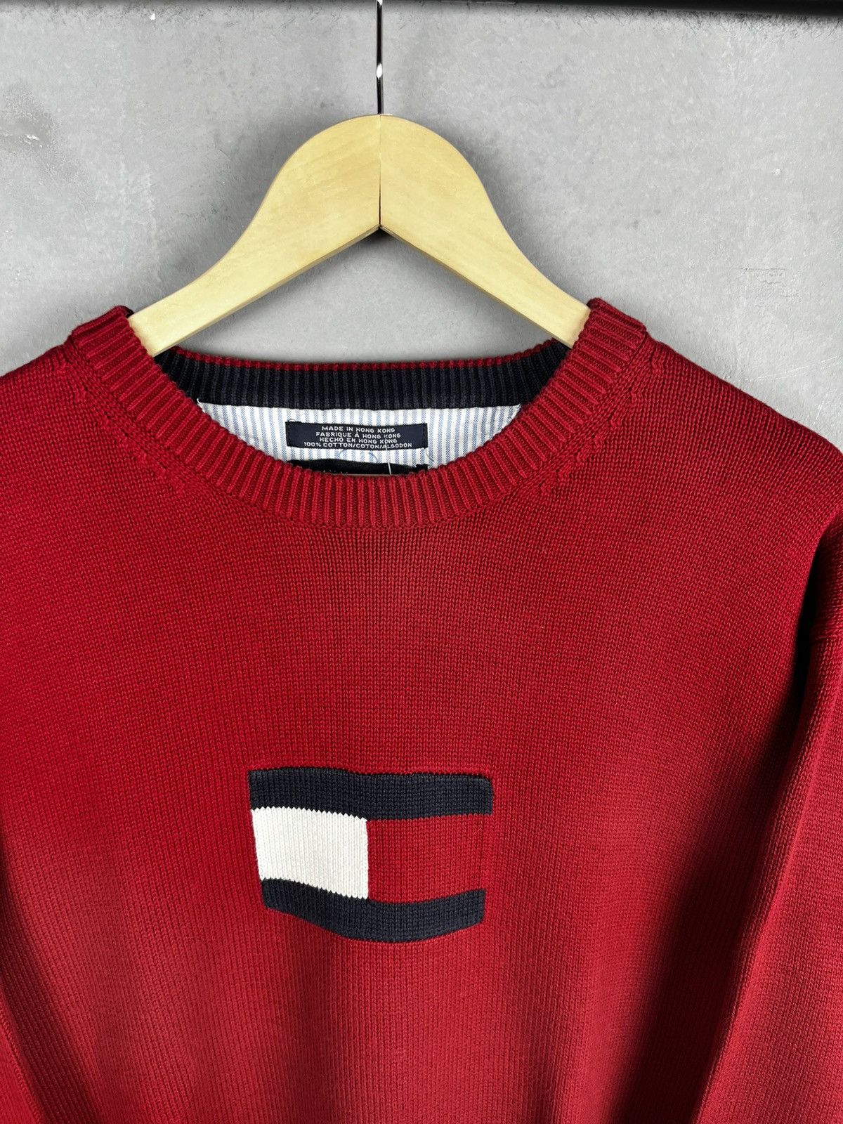 Tommy Hilfiger Tommy Hilfiger big logo sweater vintage usa 90s Size US L / EU 52-54 / 3 - 4 Thumbnail