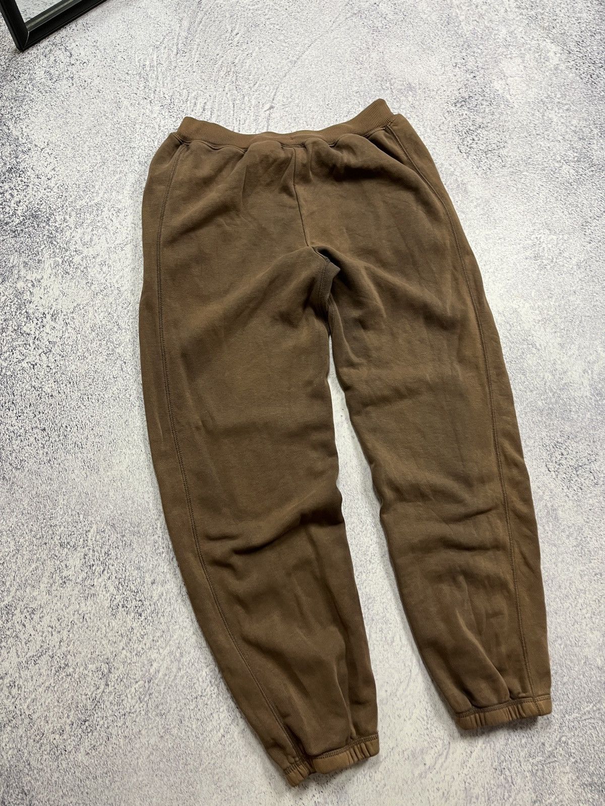 Nike × Vintage Nike Essential Vintage Y2K Brown Baggy Sweatpants Hype Y2K Size US 36 / EU 52 - 8 Thumbnail