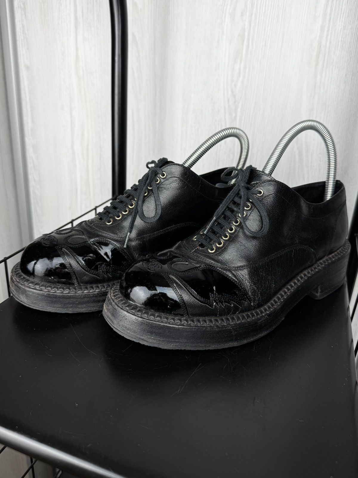 Chanel CHANEL 'CC' Logo Utah Eagle Oxford Vintage Shoes size 39C Size US 8 / IT 38 - 10 Thumbnail
