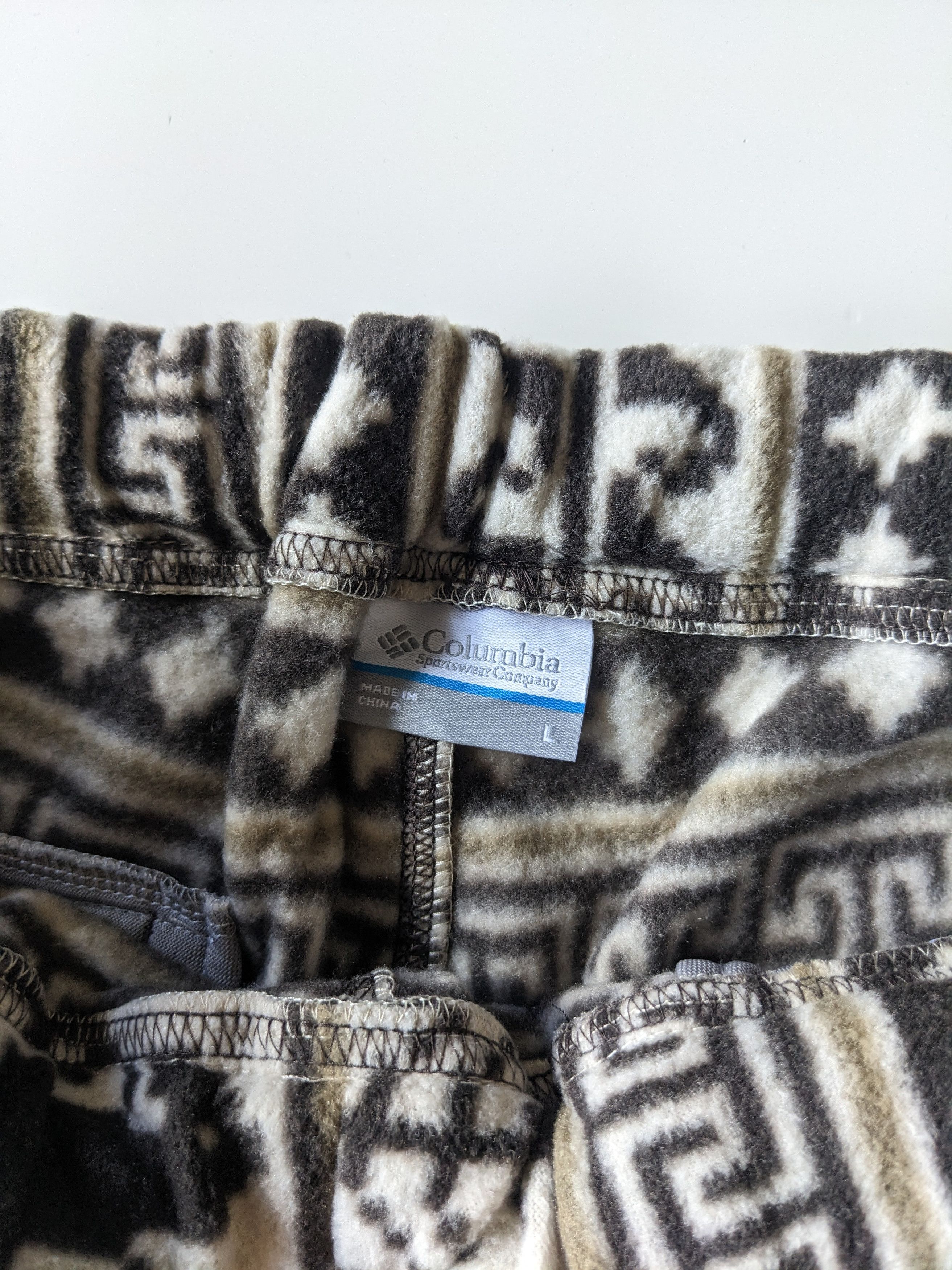 Columbia × Native Columbia native navajo shortpant Size US 34 / EU 50 - 4 Thumbnail
