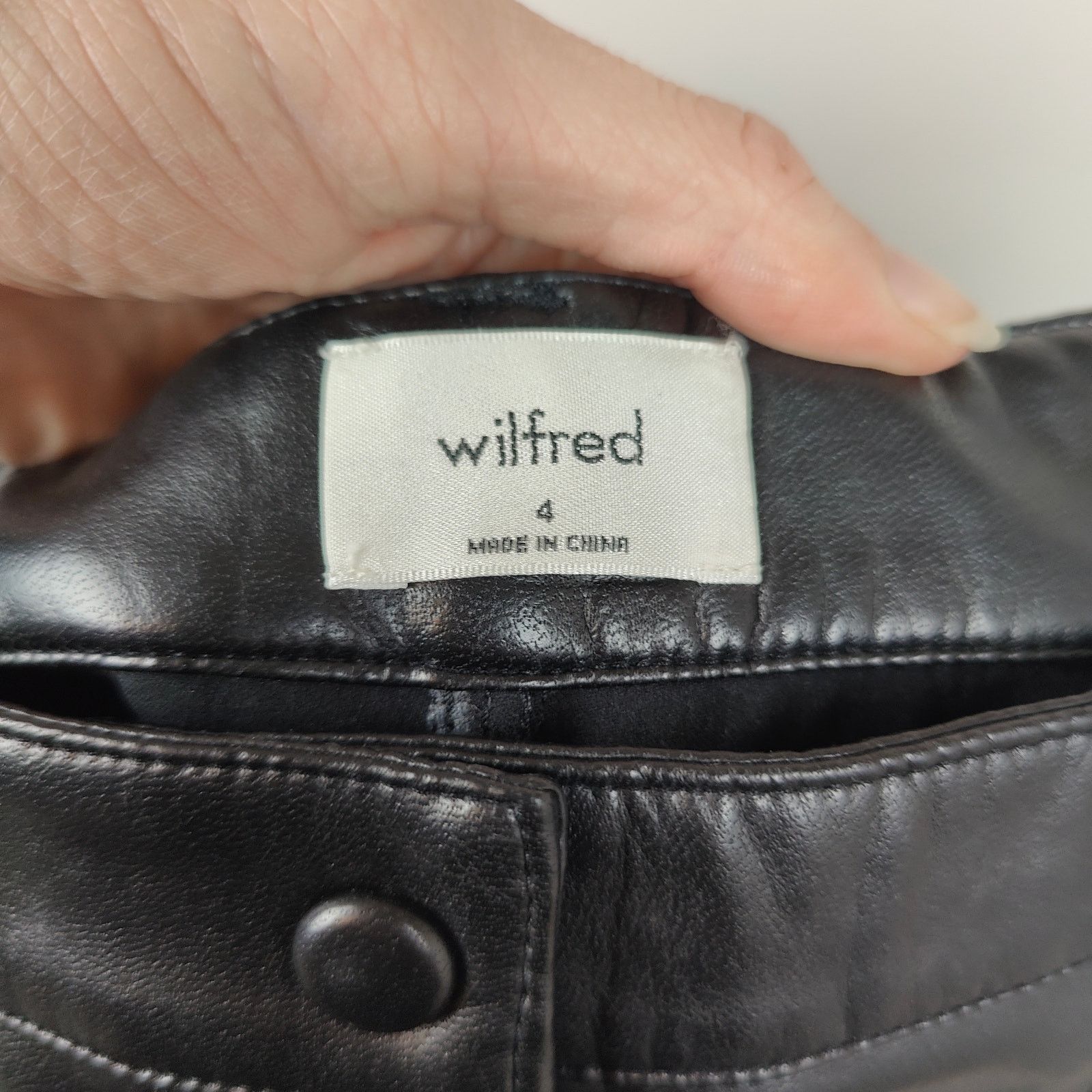 Aritzia Aritzia Wilfred The Rebel Pant Womens 4 Black Faux Leather Size 27" / US 4 / IT 40 - 8 Thumbnail