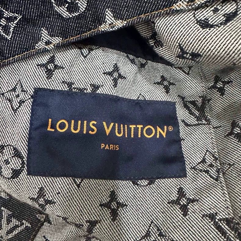 Louis Vuitton Louis Vuitton Full logo pearl button denim jacket Size US L / EU 52-54 / 3 - 5 Thumbnail