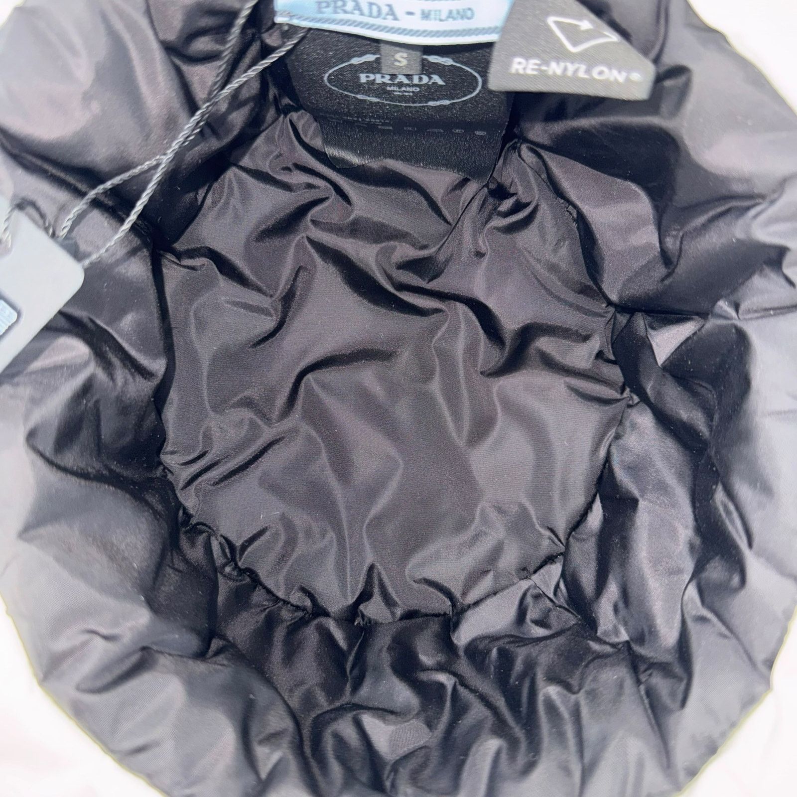 Prada Prada Puffy Bucket Hat Size ONE SIZE - 8 Thumbnail