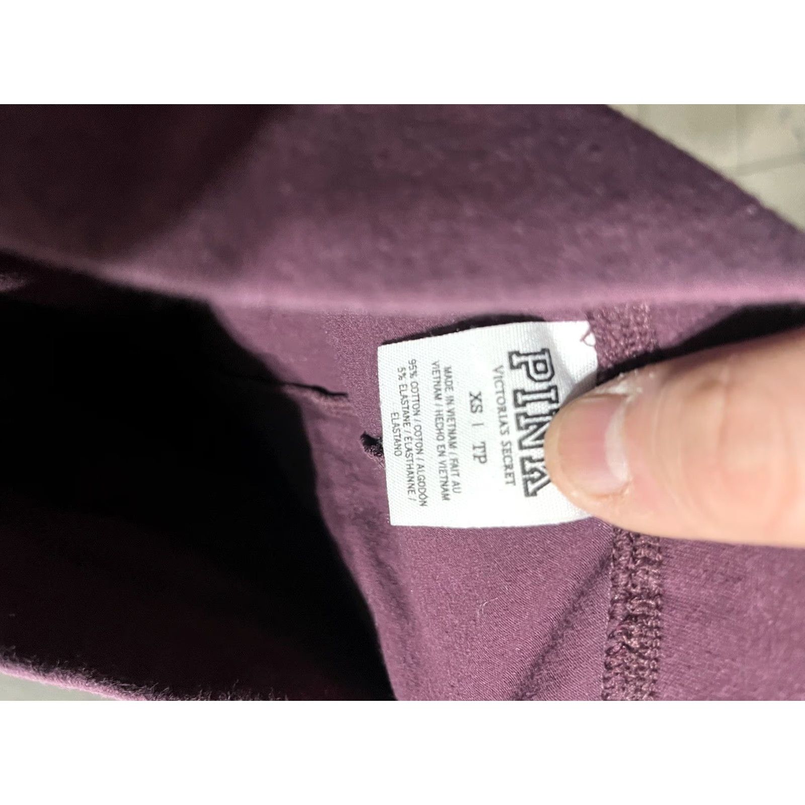Victoria's Secret Victoria's Secret Pink Leggings Women’s XS Maroon Solid Yoga Size 26" / US 2 / IT 38 - 5 Thumbnail
