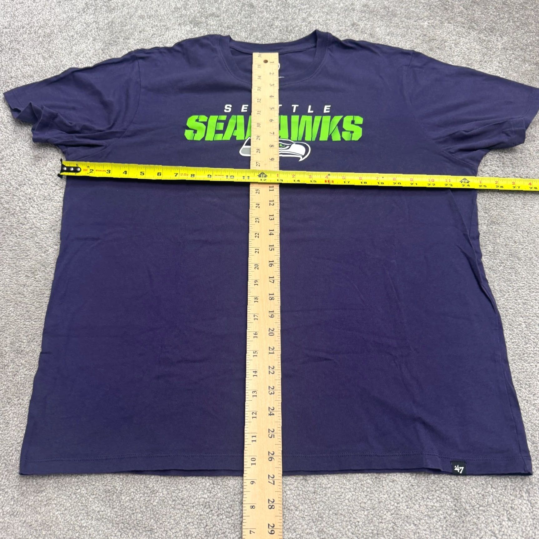 47 47 Seattle Seahawks Graphic T-Shirt Mens 2XL Navy Blue Cotton Sports Tee Size US XXL / EU 58 / 5 - 7 Thumbnail