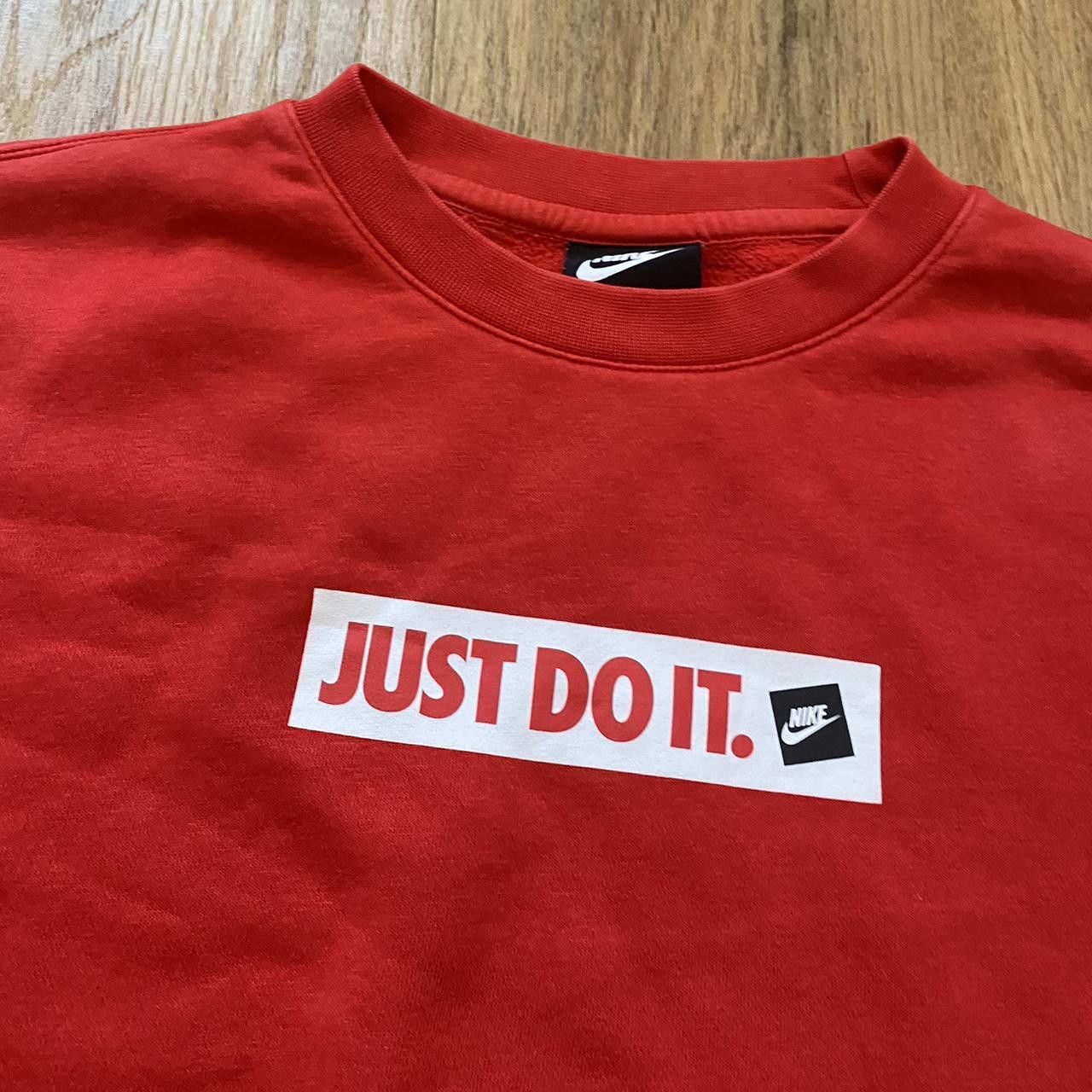Nike Nike red crewneck sweatshirt with "Just Do It" Size US M / EU 48-50 / 2 - 3 Thumbnail