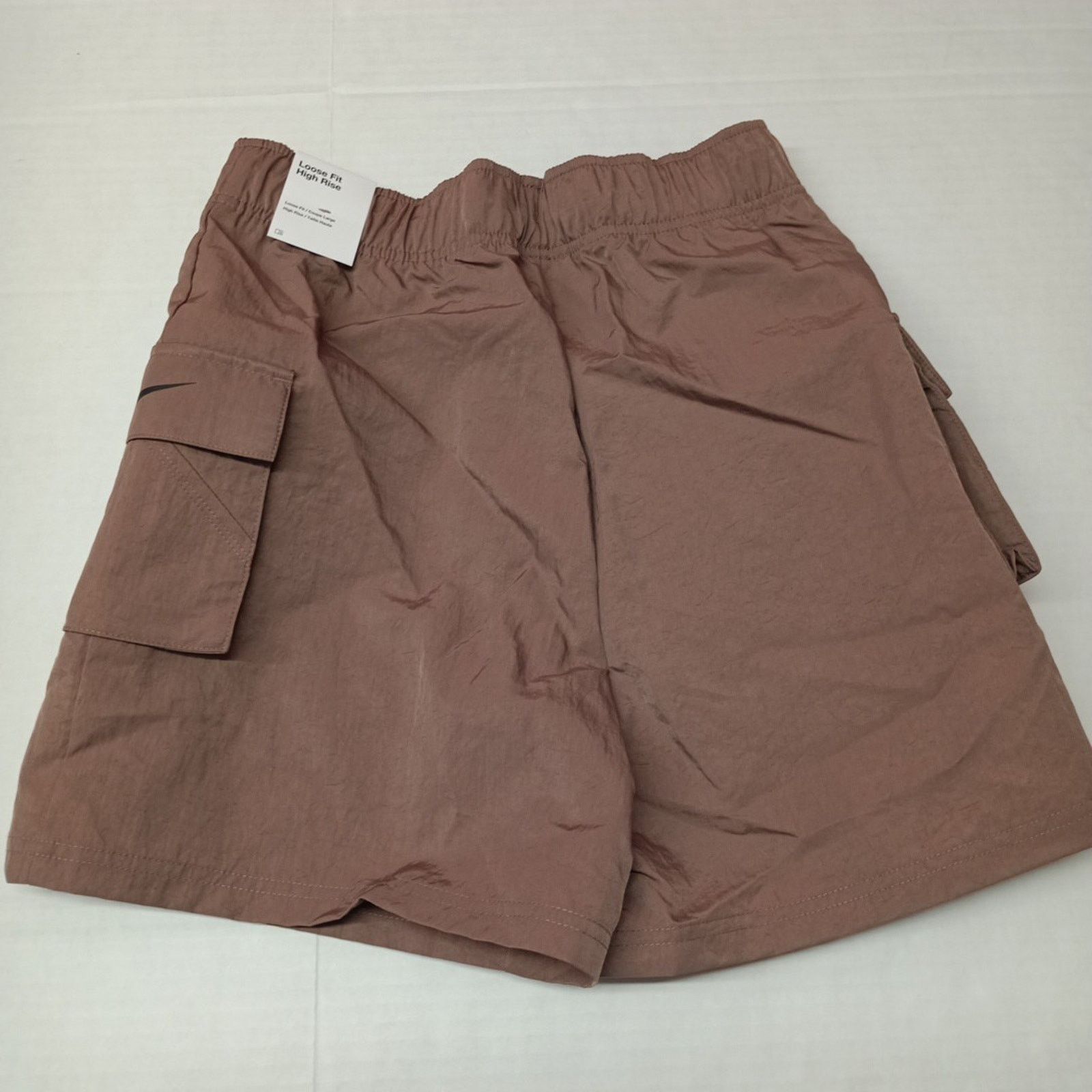 Nike Nike Womens Loose Fit Woven Cargo Shorts Size XS Smoky Mauve Size 28" / US 6 / IT 42 - 7 Thumbnail