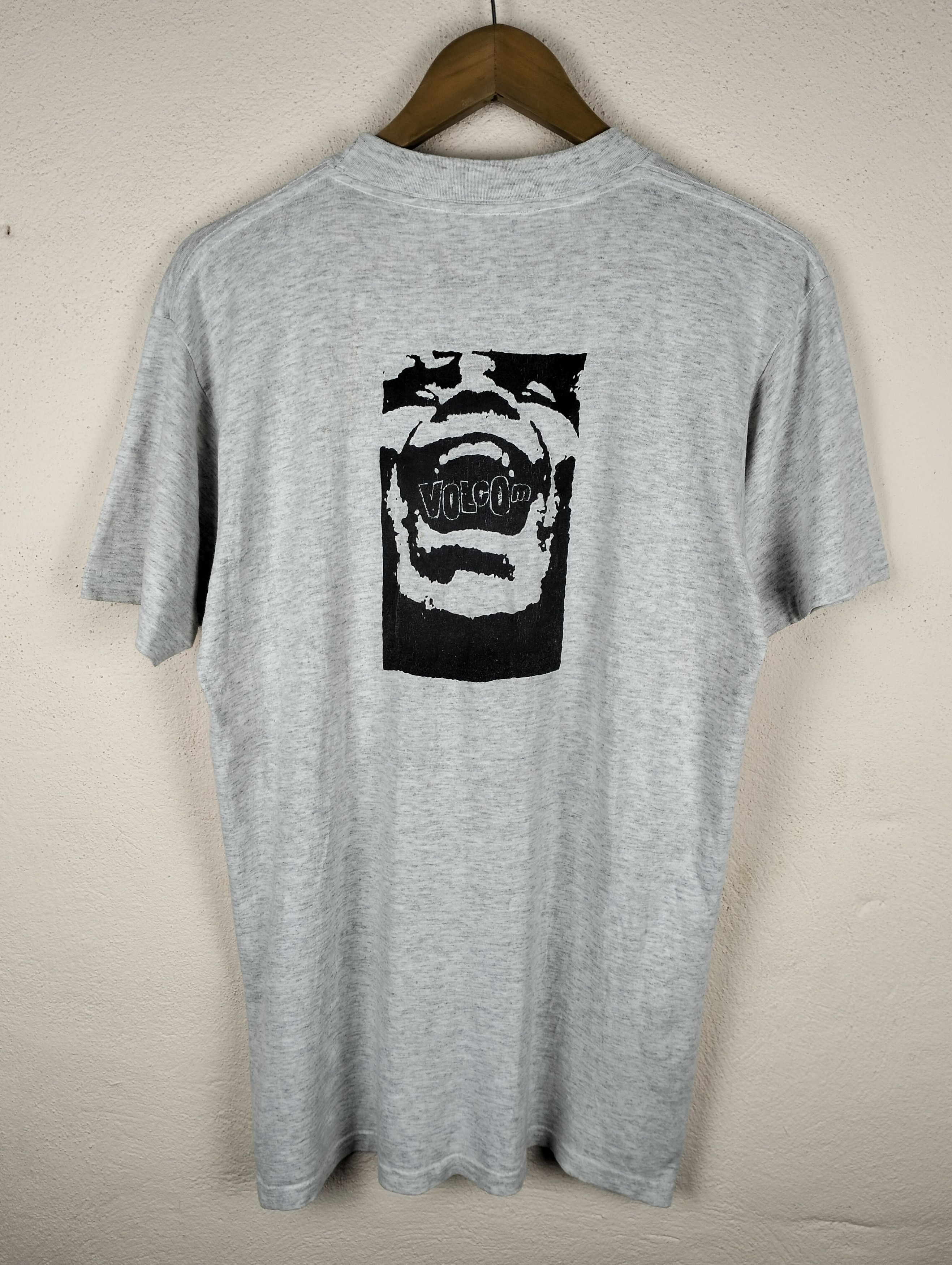 Vintage × Volcom Vintage Volcom Skateboard T shirt 90's Size US M / EU 48-50 / 2 - 6 Thumbnail