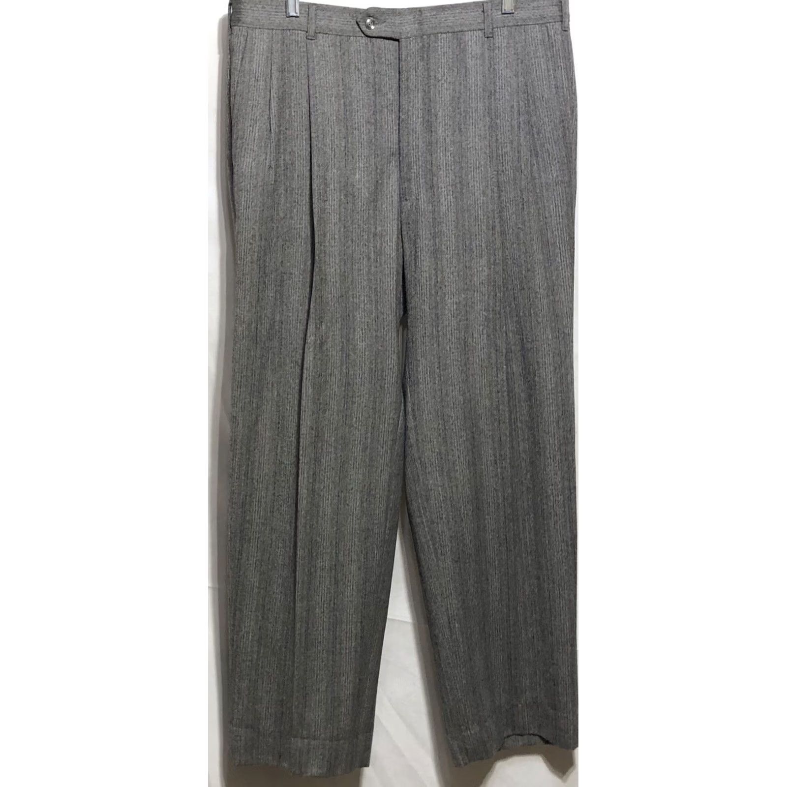 Pierre Cardin VINTAGE Pierre Cardin 2pc Suit Gray Stripe 100% Wool Double Breast 44R Men Size 44R - 6 Thumbnail