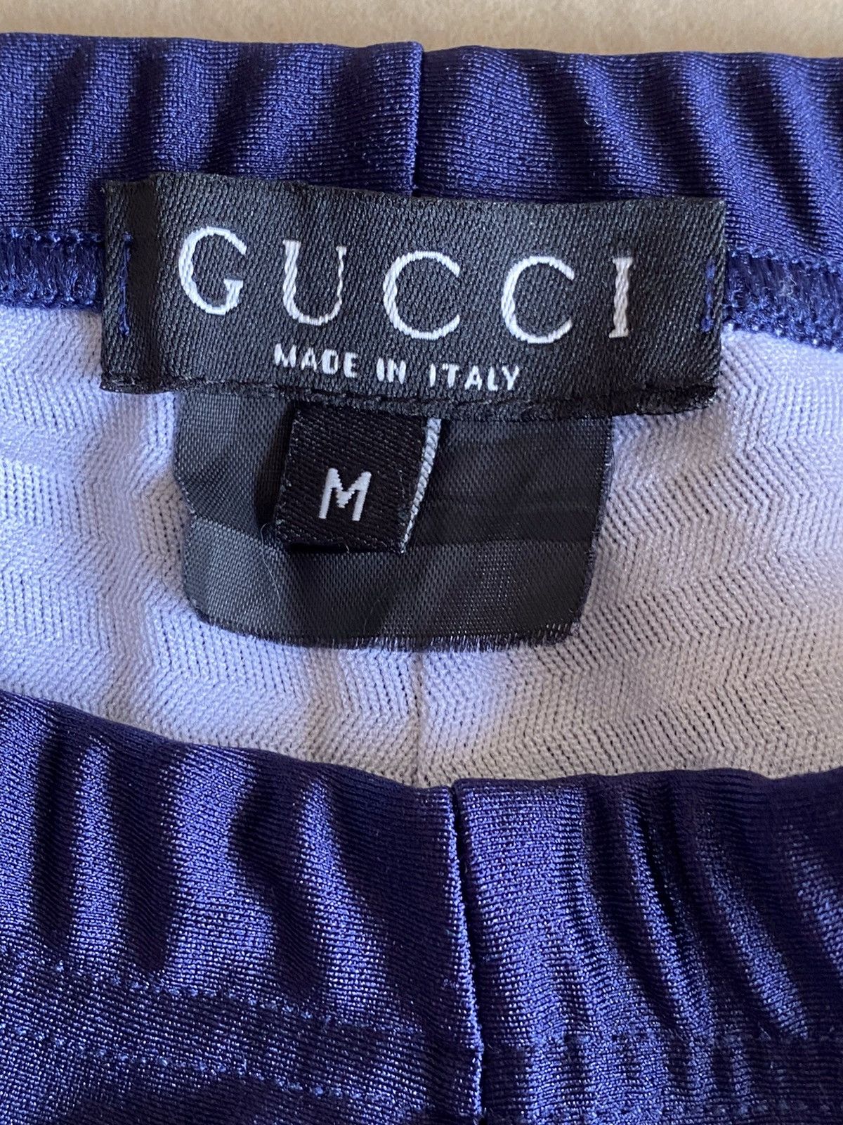 Gucci Vintage Gucci swimtrunk G side logo Size US 31 - 6 Thumbnail