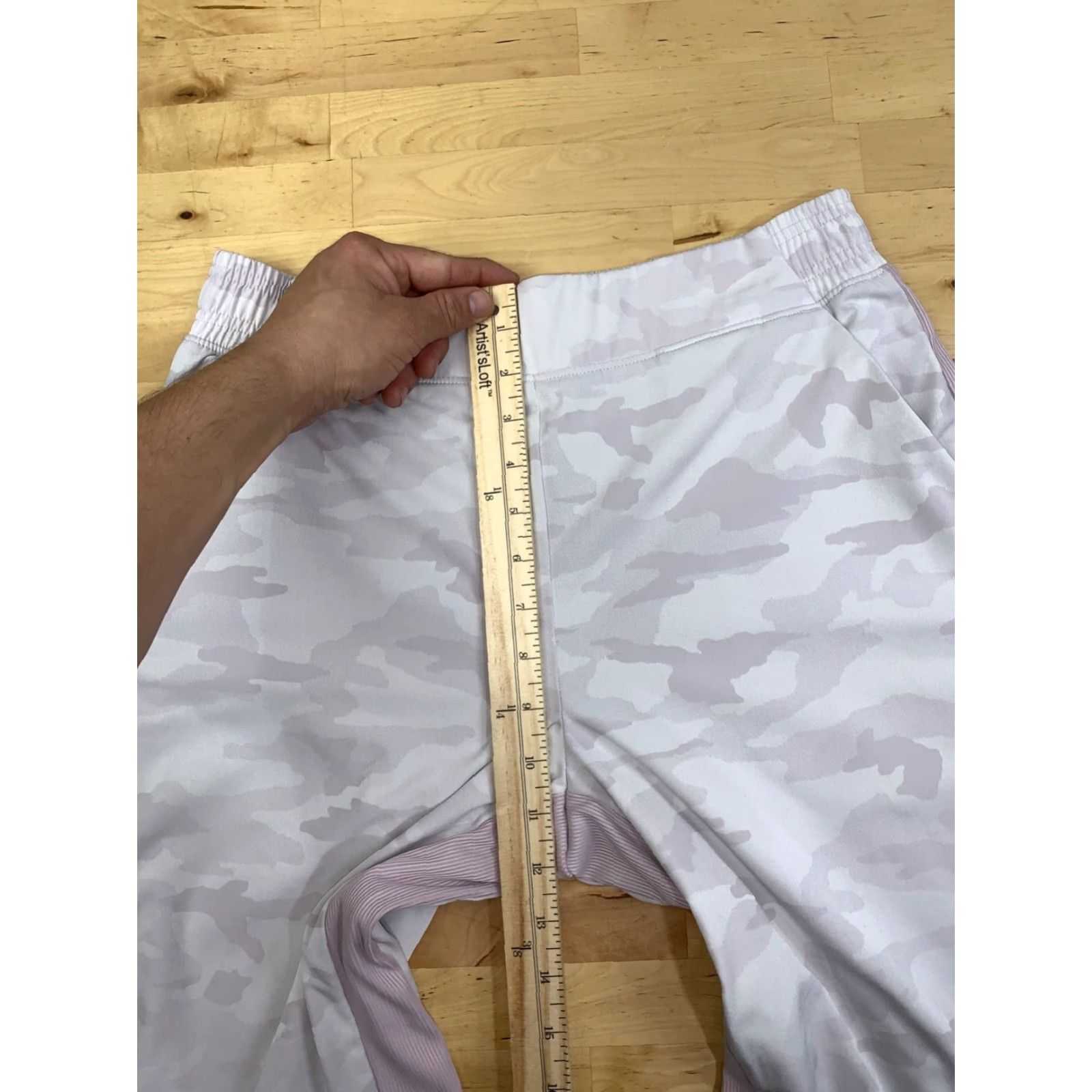 Athleta VINTAGE Athleta Pants Womens 10 Jogger Activewear Lavender Camo 10724 Pockets Elastic Waist Lined Size 32" / US 10 / IT 46 - 7 Thumbnail