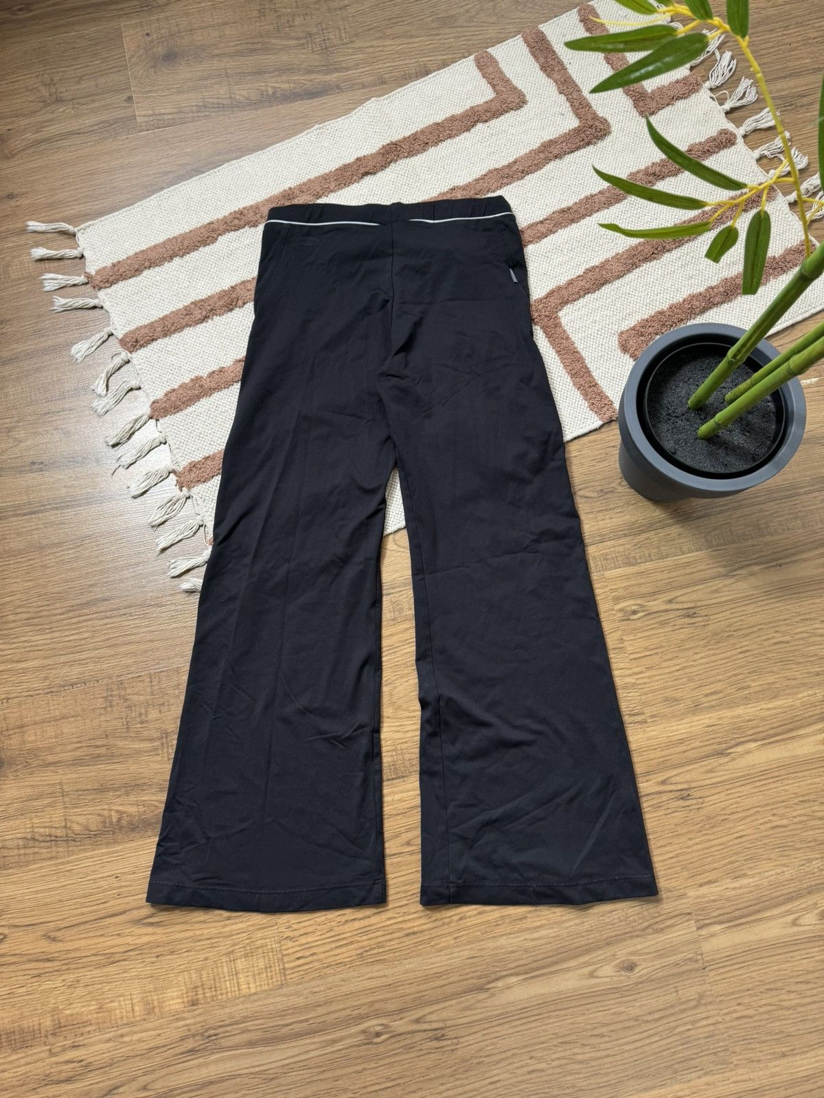 Adidas VINTAGE ADIDAS LEGGINGS FLARE PANTS Size 26" / US 2 / IT 38 - 5 Thumbnail