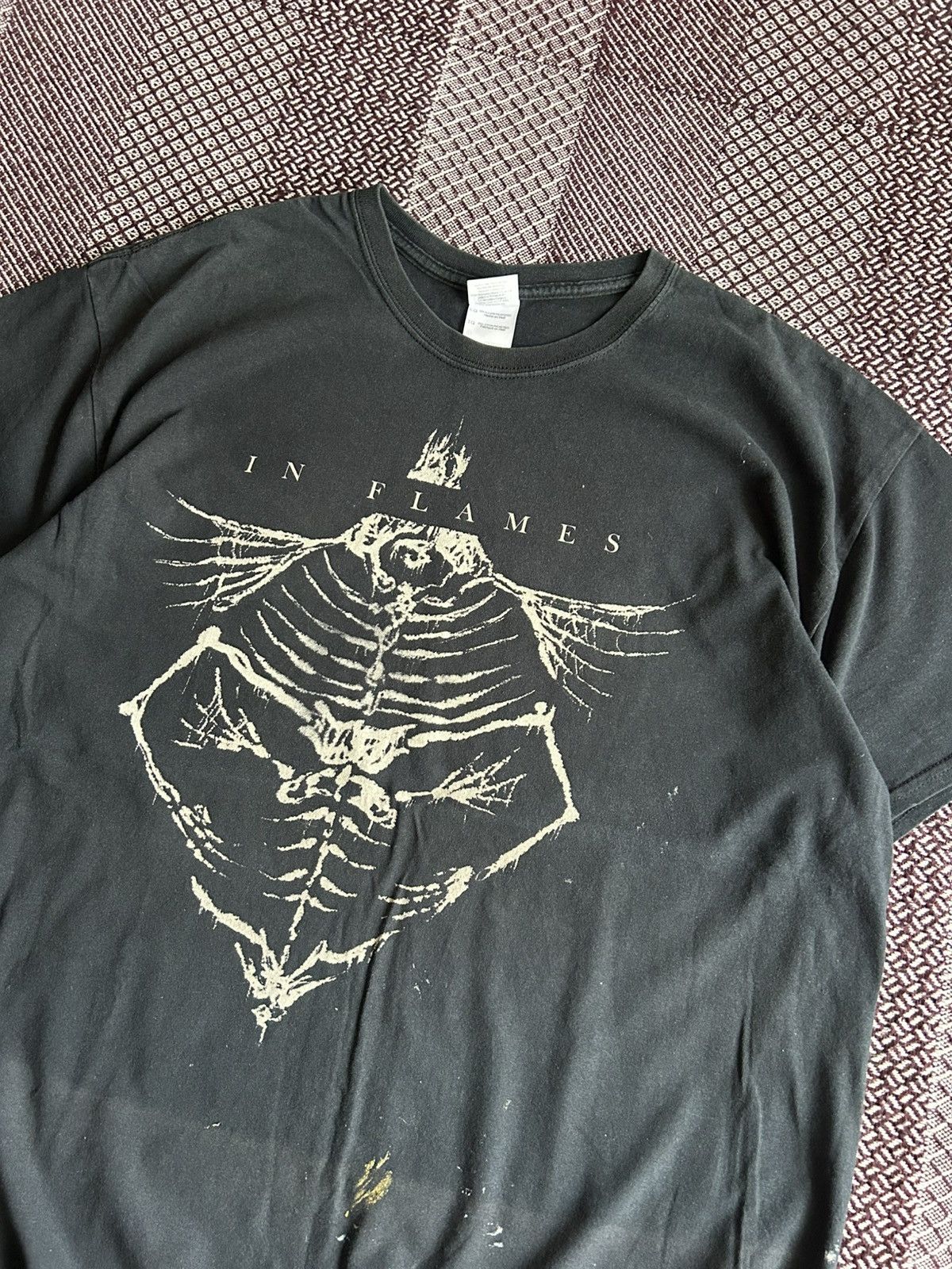 Vintage Vintage Gildan In Flames Merch T-shirt Thrashed Print Rare Size US XL / EU 56 / 4 - 3 Thumbnail