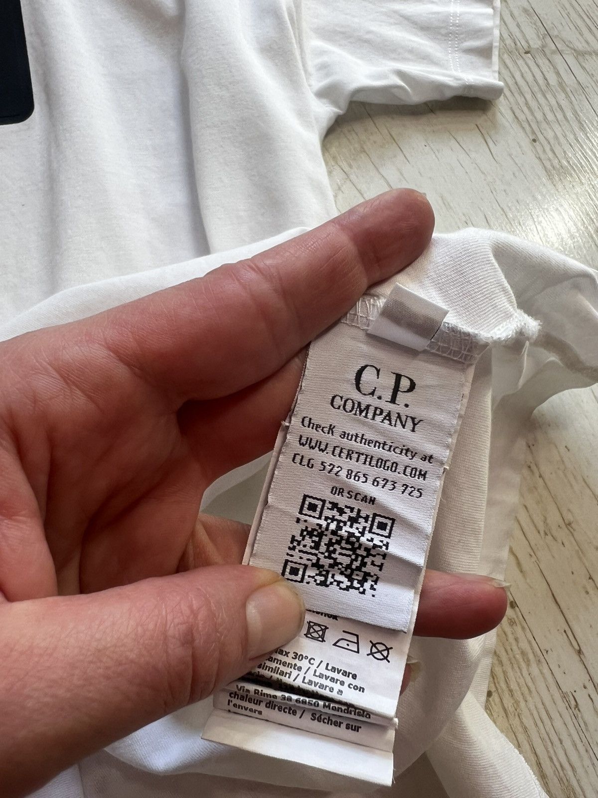 C.P. Company C.P. Company White Lightweight T-Shirt S Rubber Logo Cotton Size US S / EU 44-46 / 1 - 10 Thumbnail