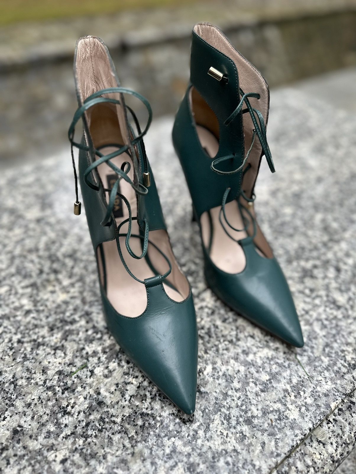 escada heels