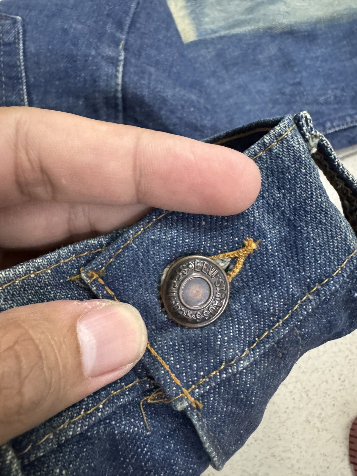 Levi's VINTAGE LEVI'S 503-0217 SUN FADED DISTRESSED JEANS W31 Size US 31 - 10 Thumbnail