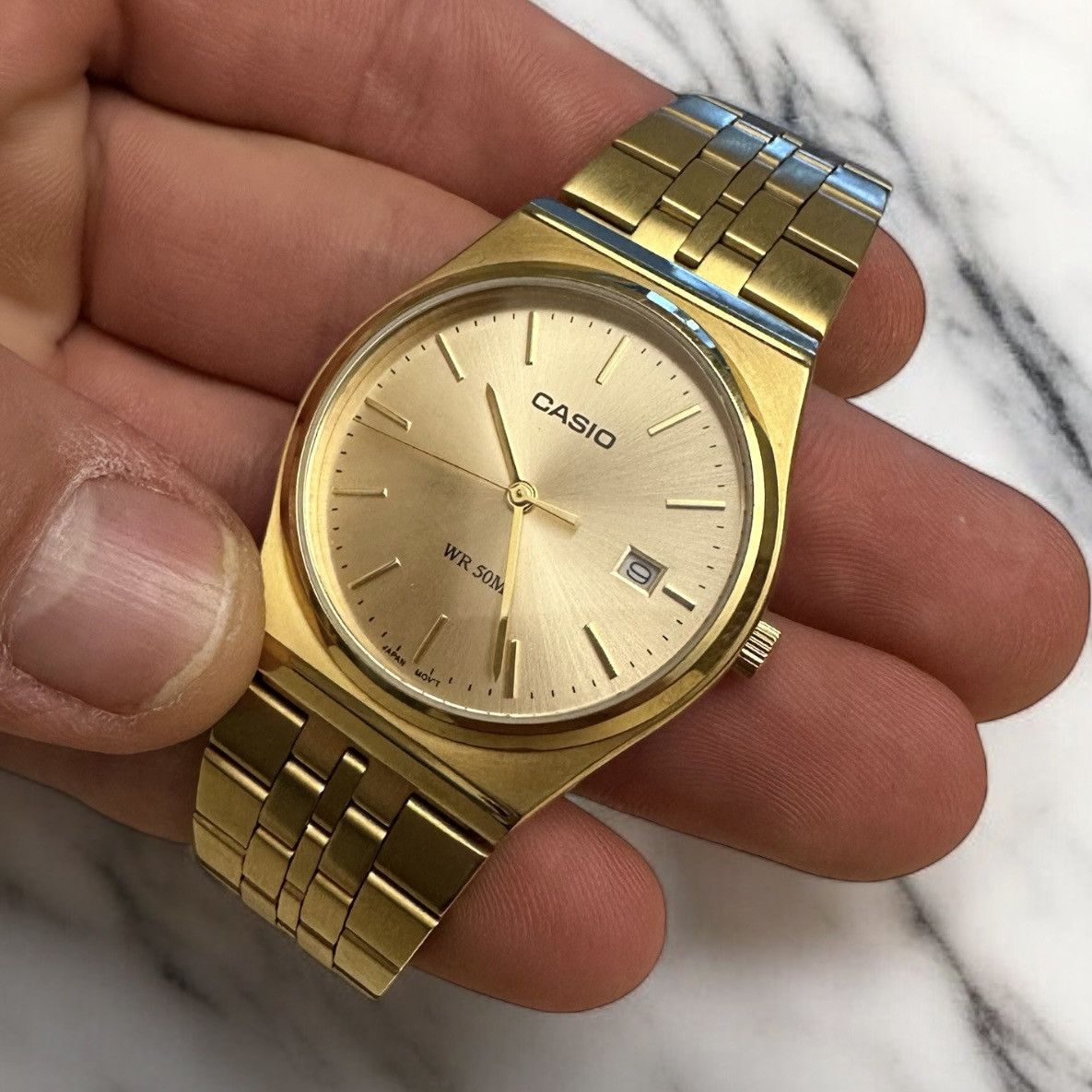 Casio wr50m gold clearance