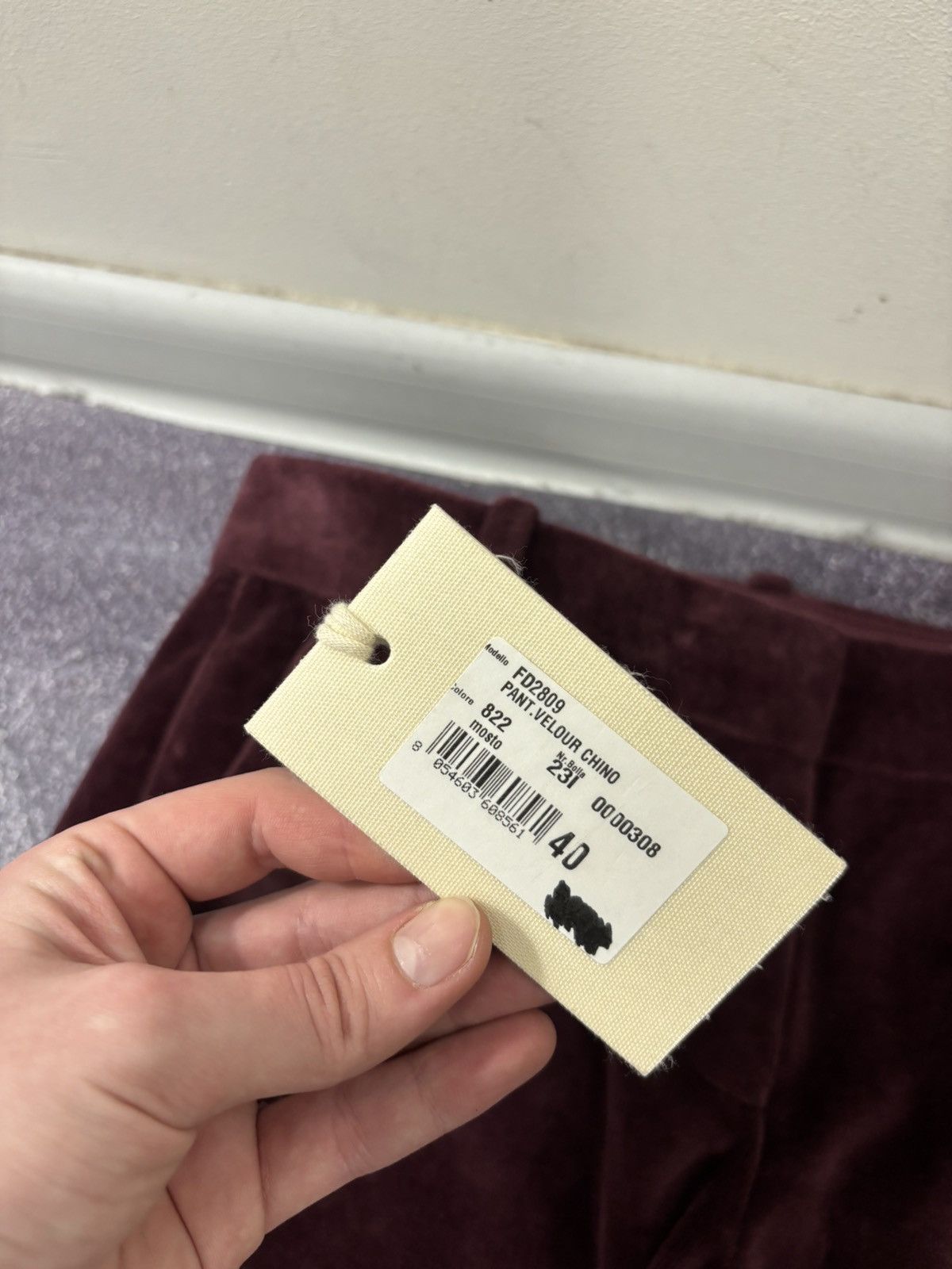 Circolo 1901 Circolo 1901 Women’s NWT Dark Burgundy Velour Chino Pants Size 27" / US 4 / IT 40 - 8 Thumbnail
